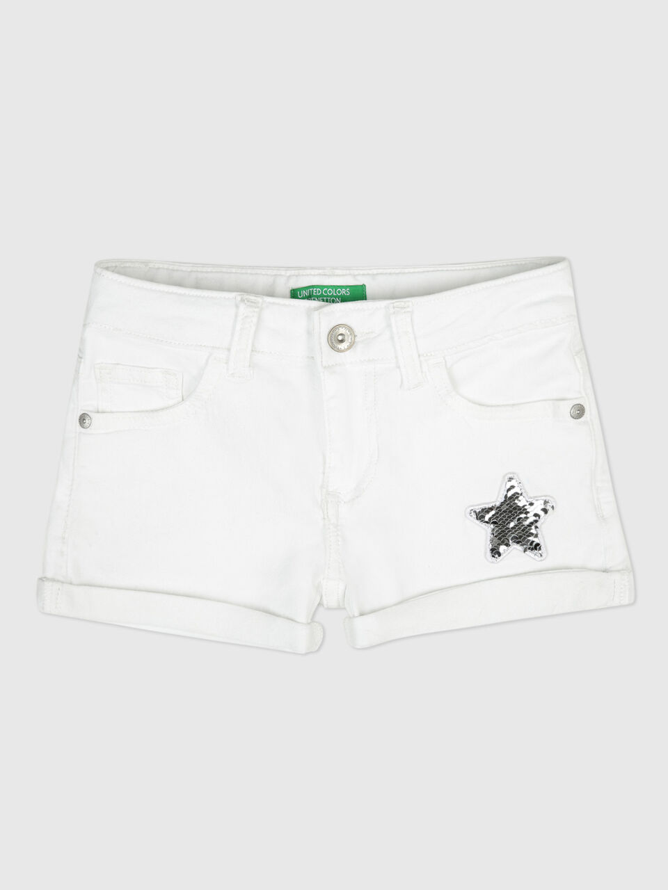 White Denim Short With Badge image number 1