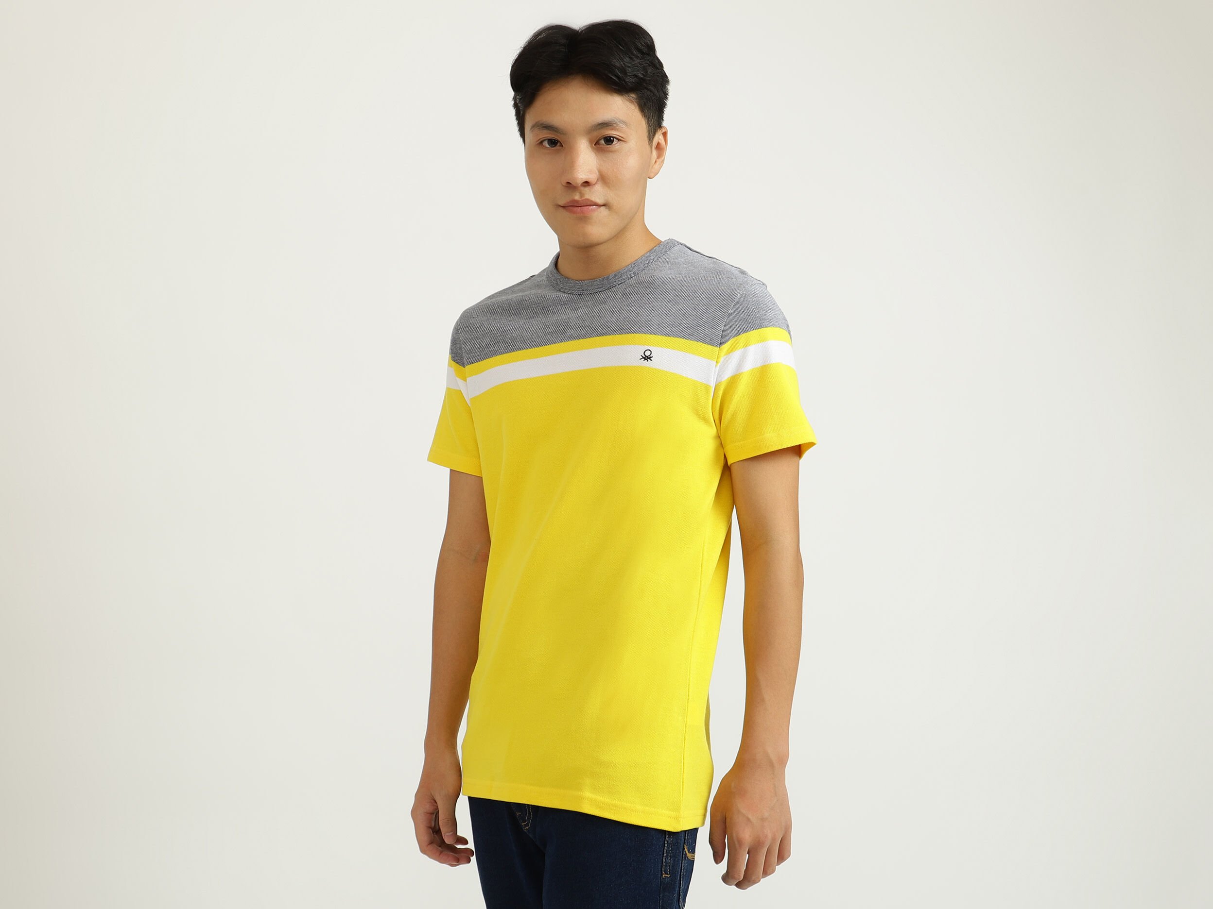 Yellow striped t shirt outlet