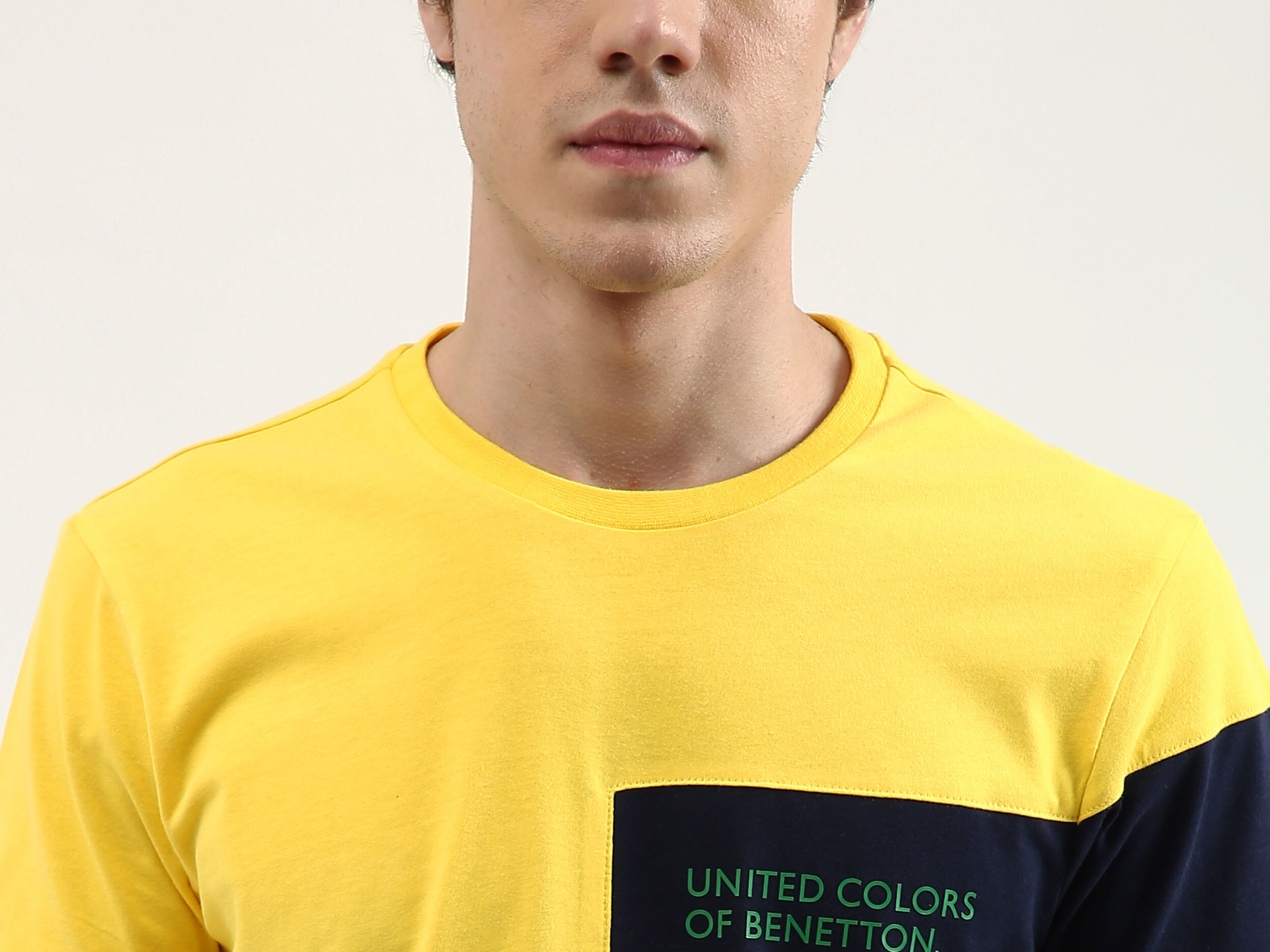 United colors of benetton yellow t shirt store