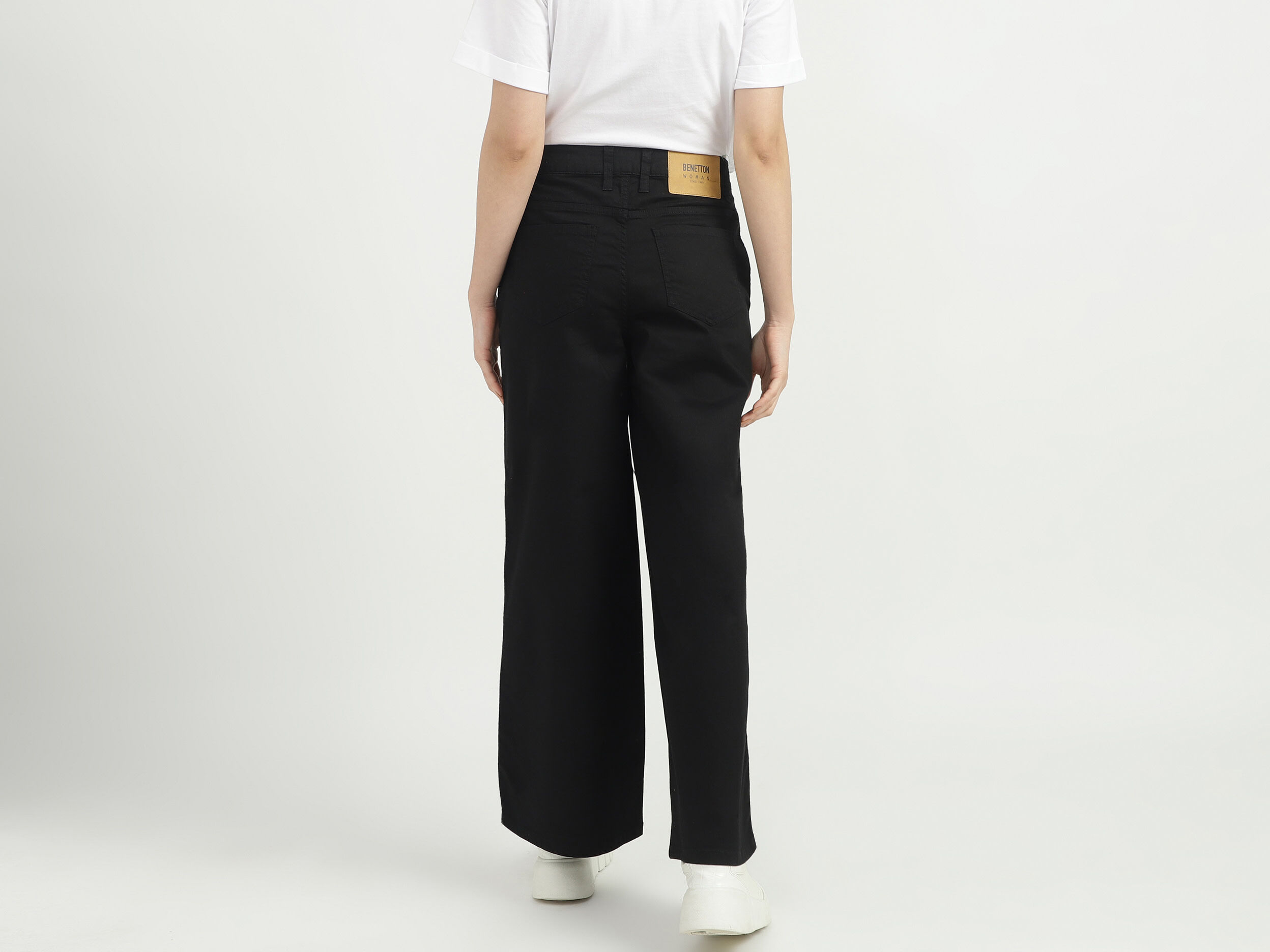 Women Solid Wide Leg Jeans - Black | Benetton