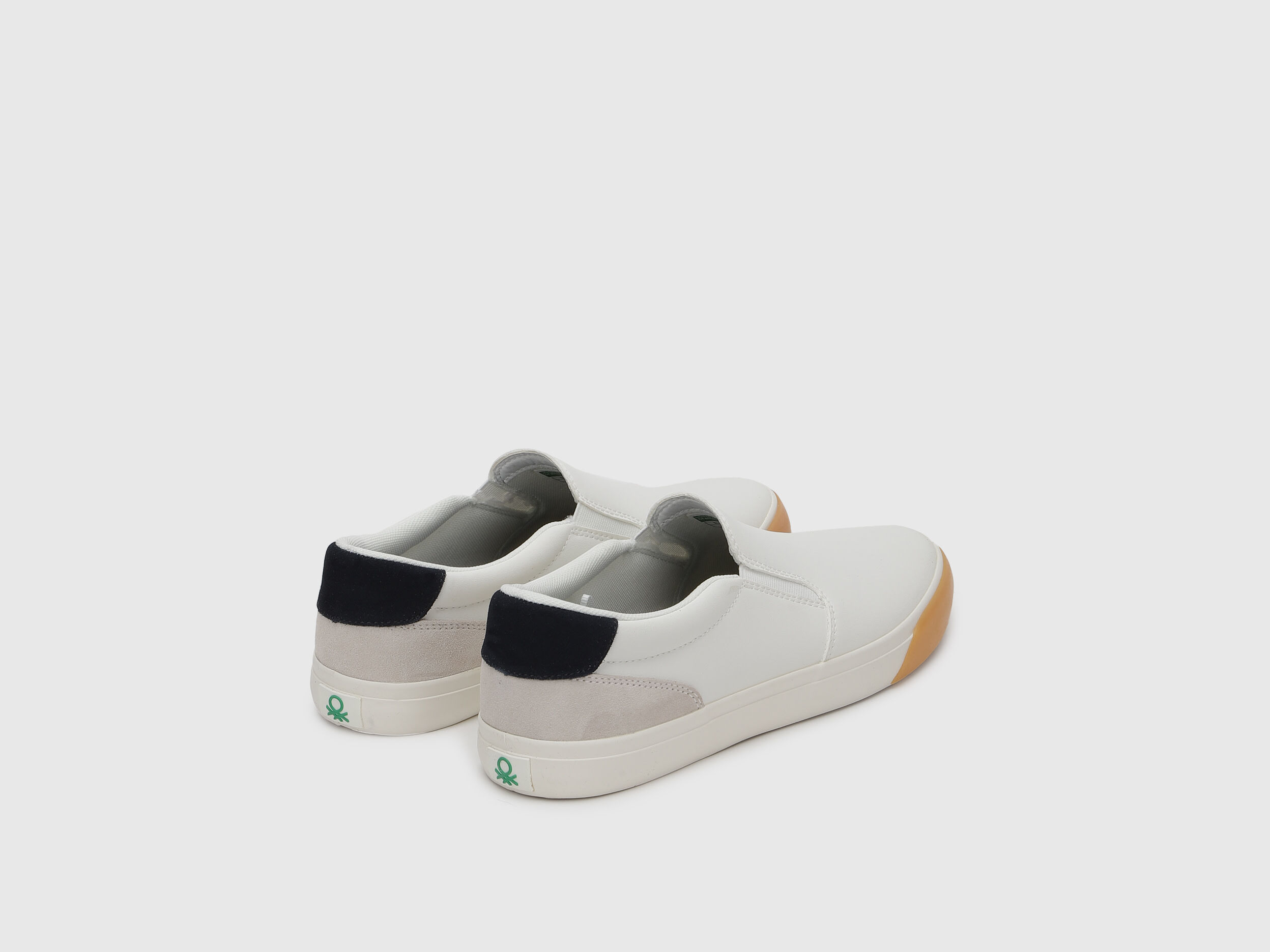 Solid Pattern Slip On Shoes White Benetton