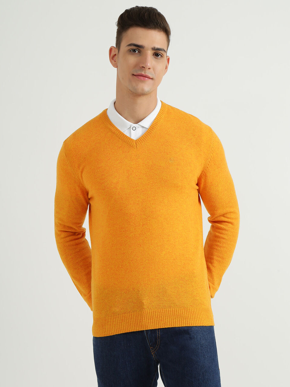 LAMBSWOOL V-NECK  SWEATER image number null