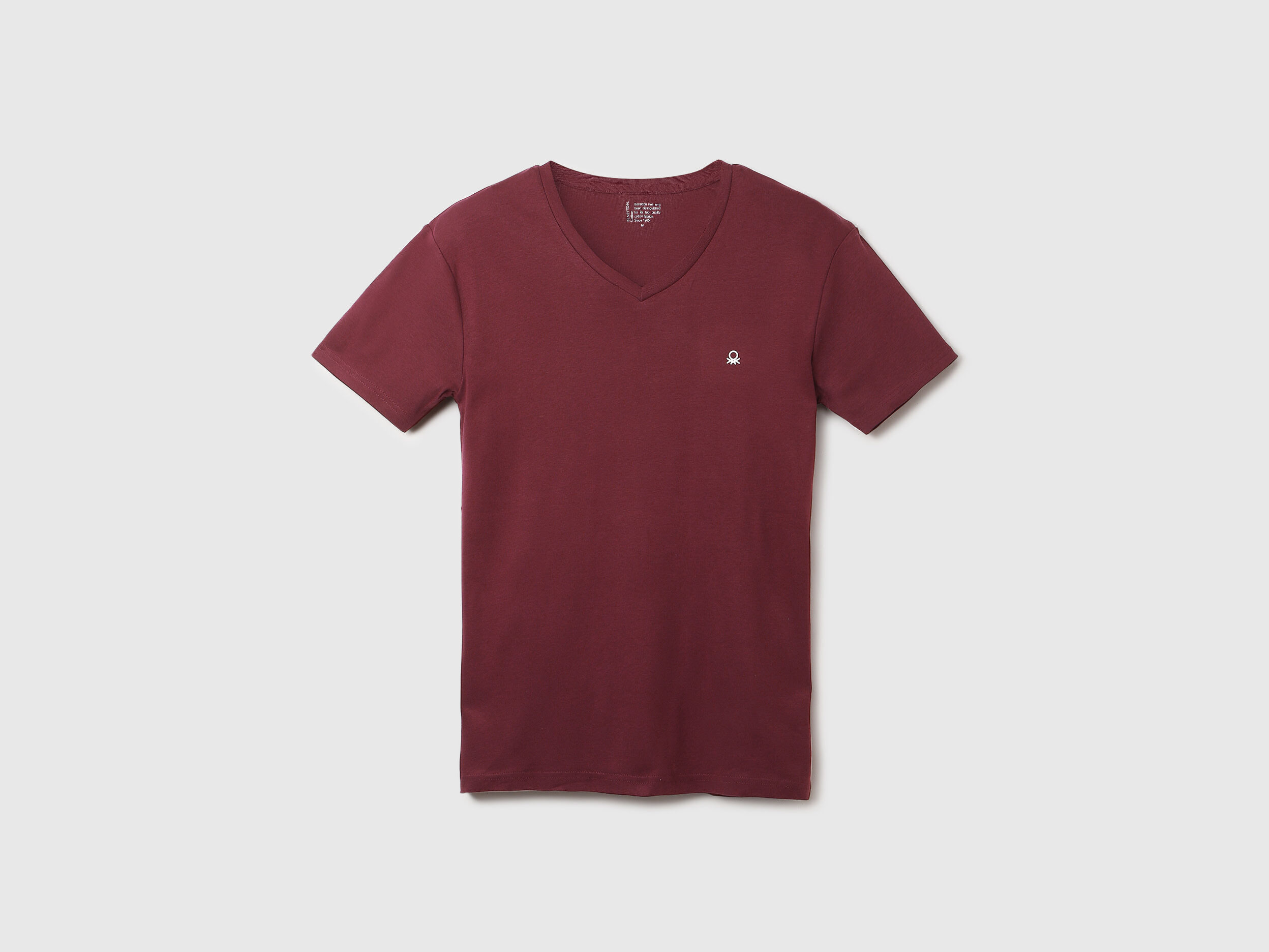 Plain maroon t shirt v neck outlet