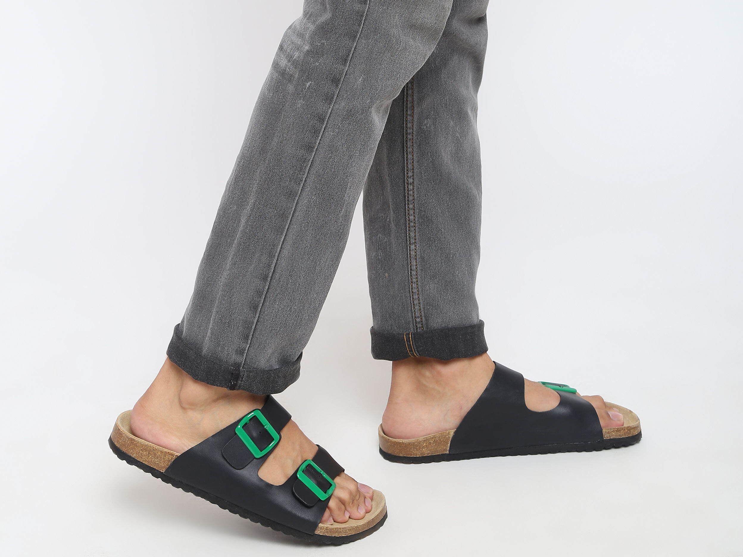 United colors of benetton men's sandals store