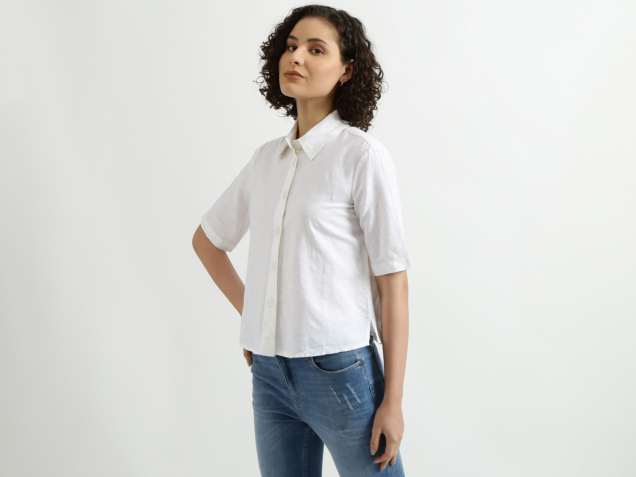 White linen shirt 2025