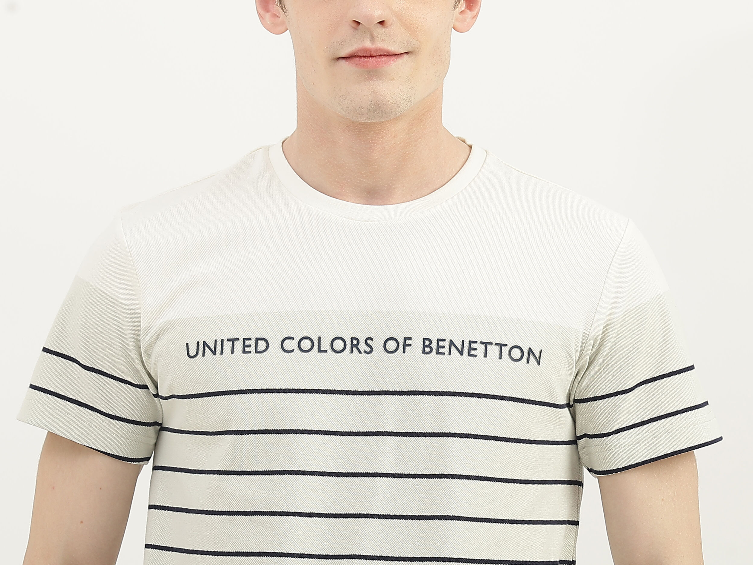 Men Striped Round Neck T Shirt White Benetton