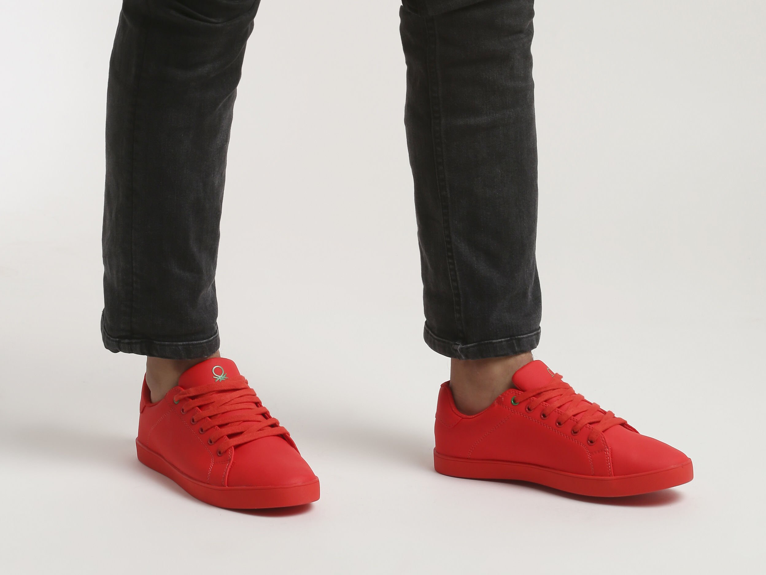 Ucb red shop shoes