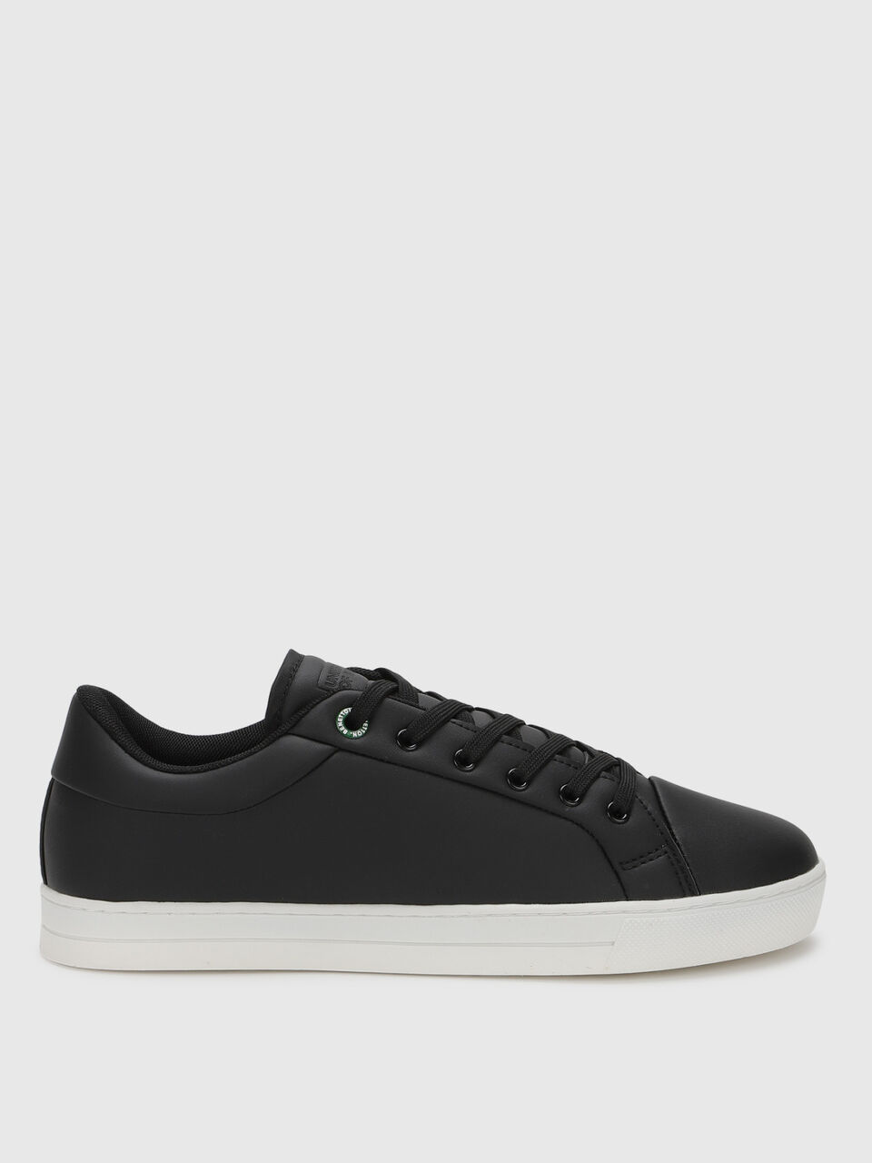 CORE CLASSIC SNEAKER image number 1