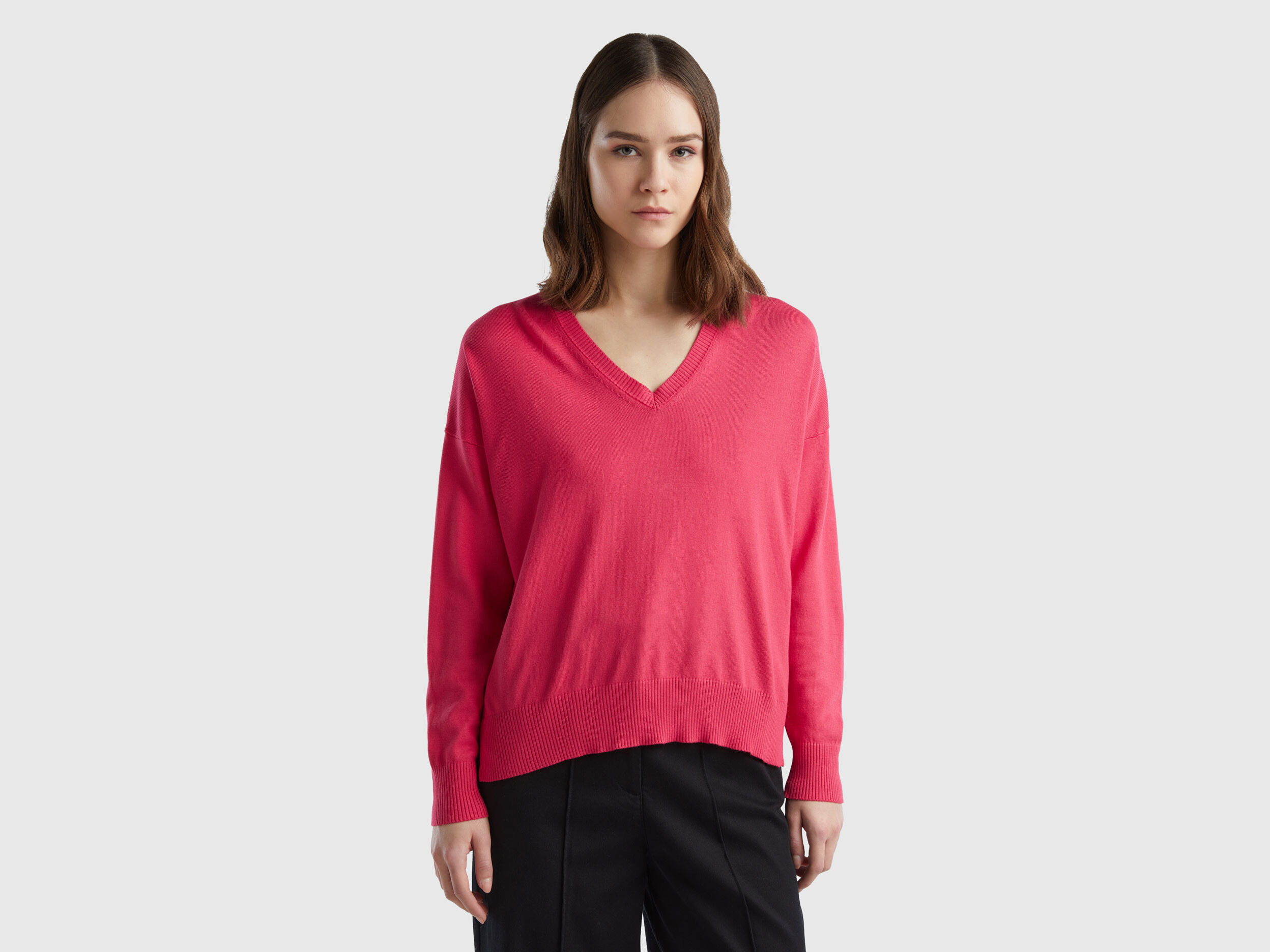 V neck sweater in Modal blend Fuchsia Benetton