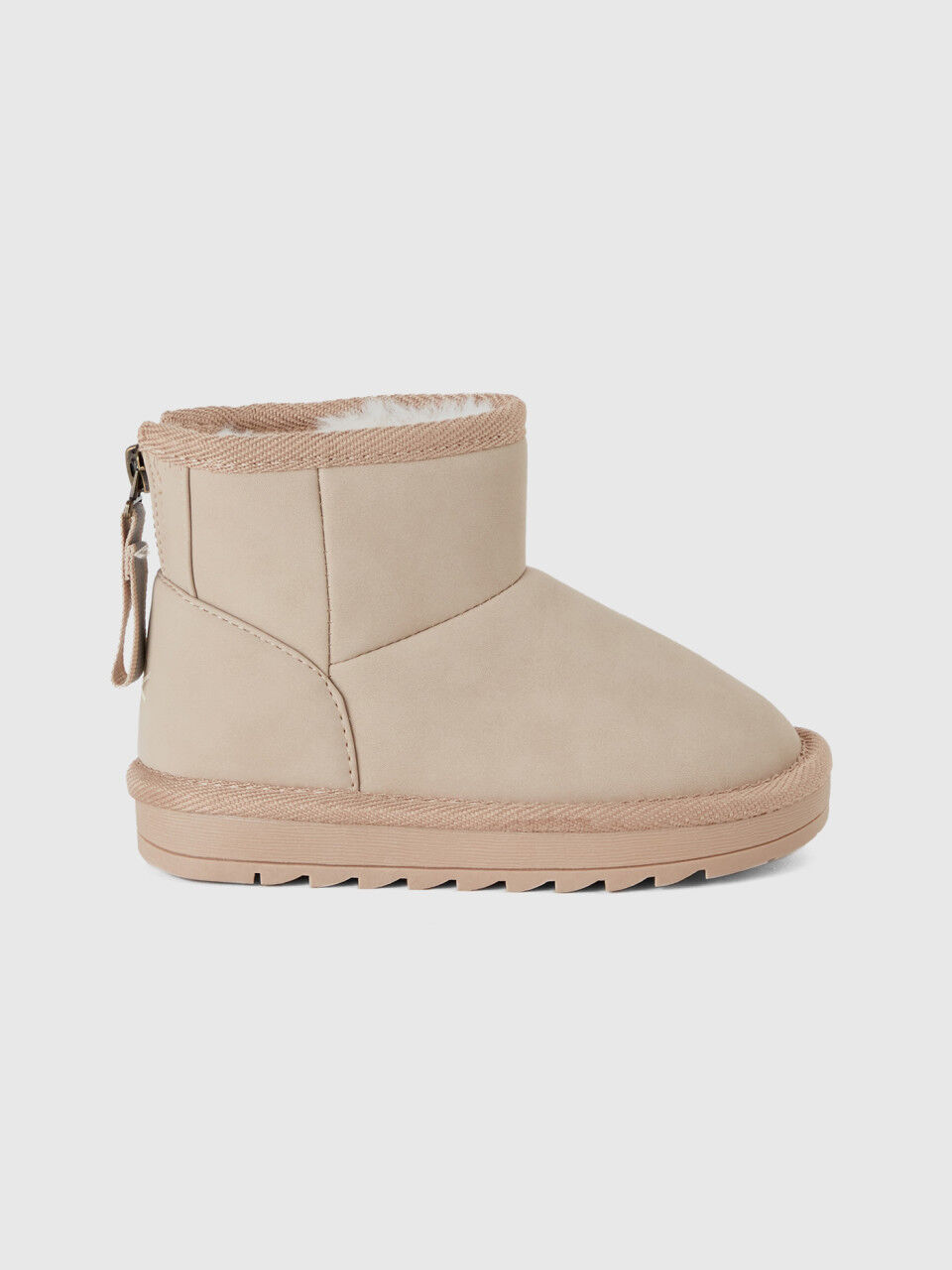 Benetton shoes hotsell for girls