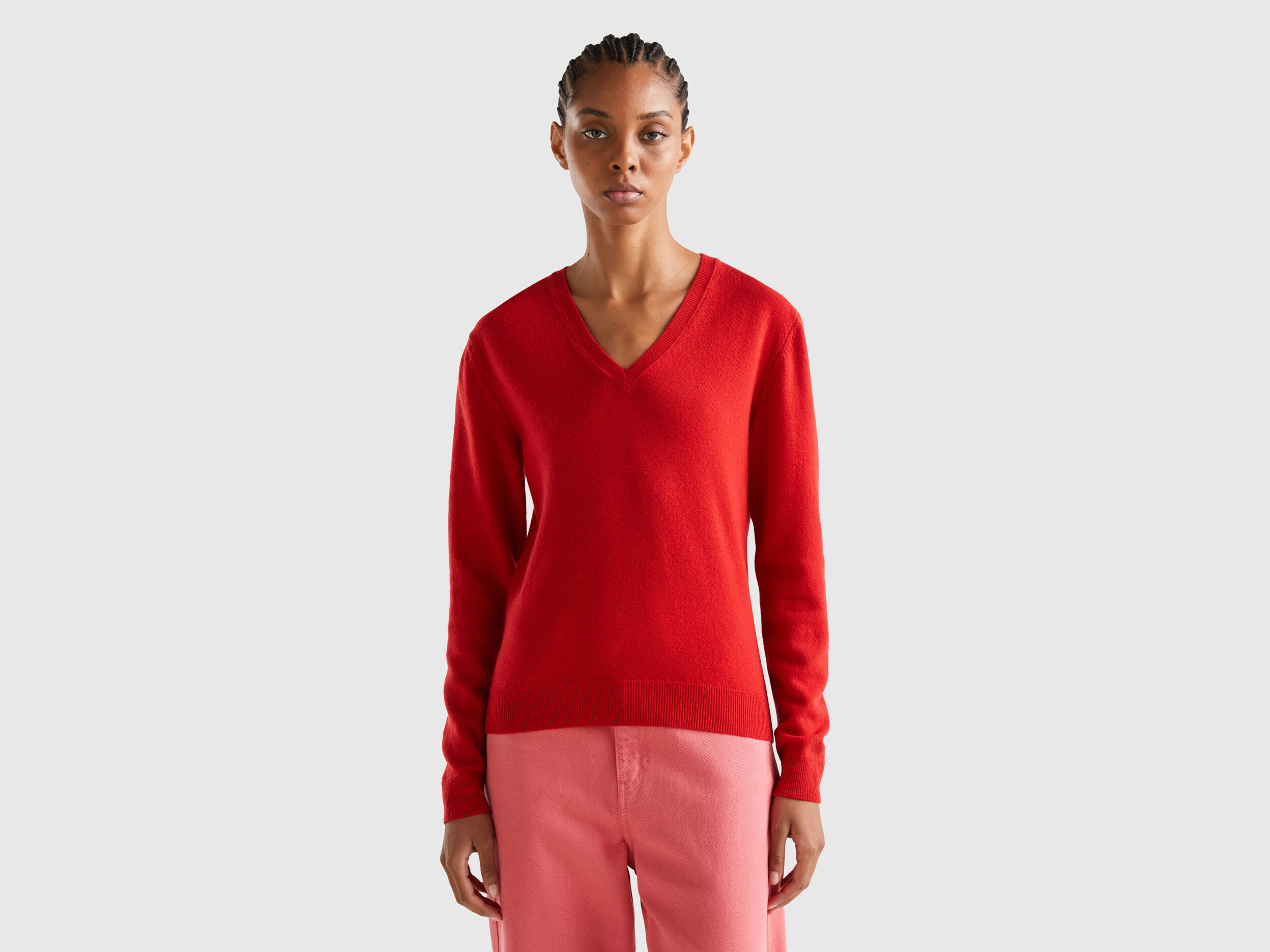 Ladies red v neck top jumper