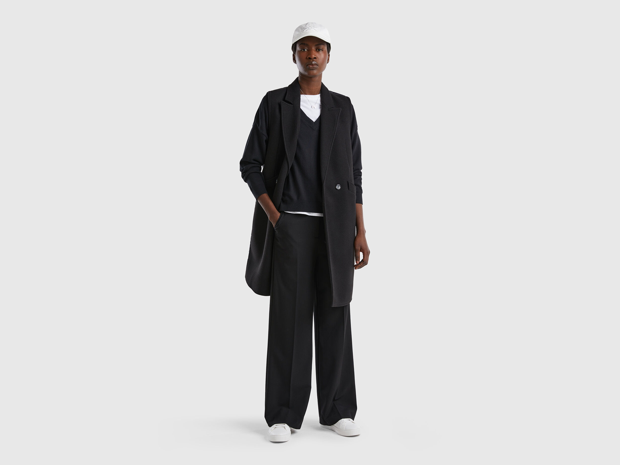 Sleeveless coat Black Benetton