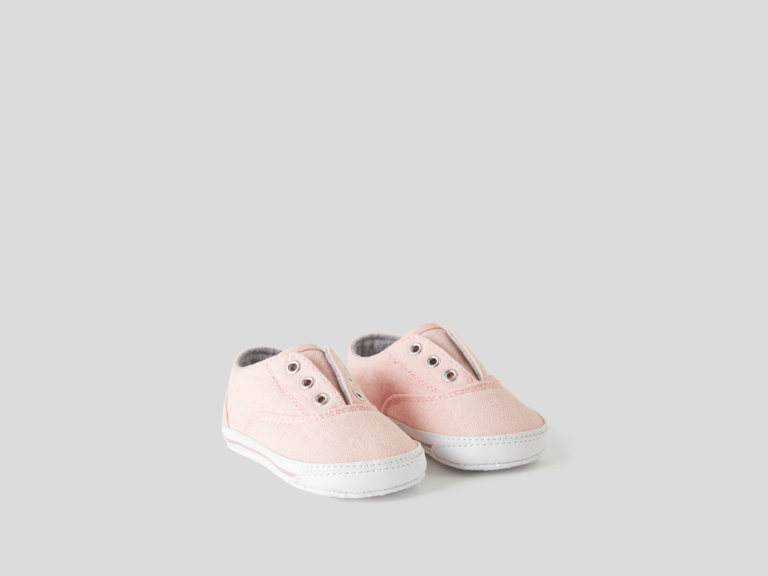 Ucb shoes on sale without laces