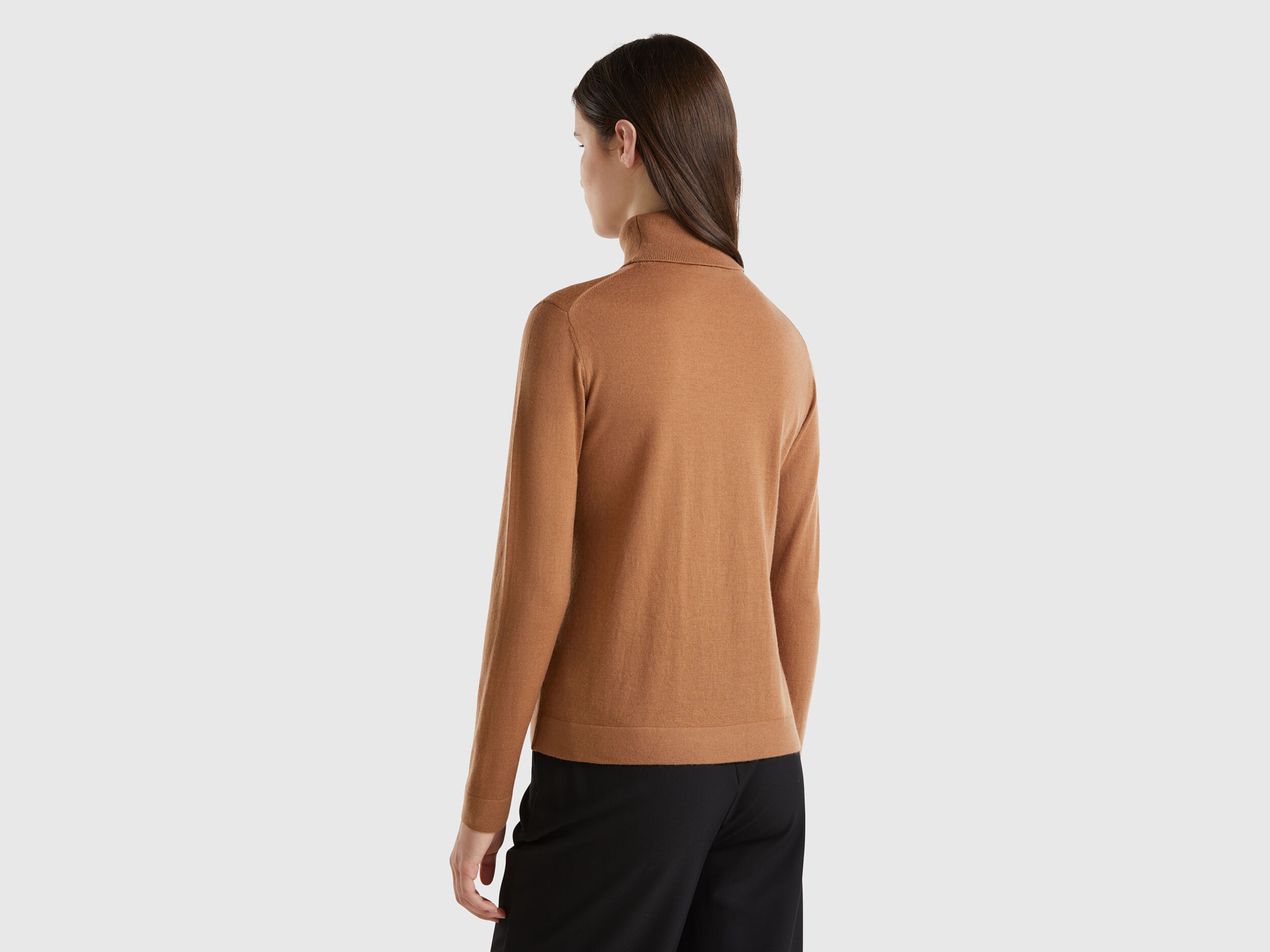 Turtleneck in pure Merino wool - Camel | Benetton Turtleneck in pure Merino wool - Camel | Benetton