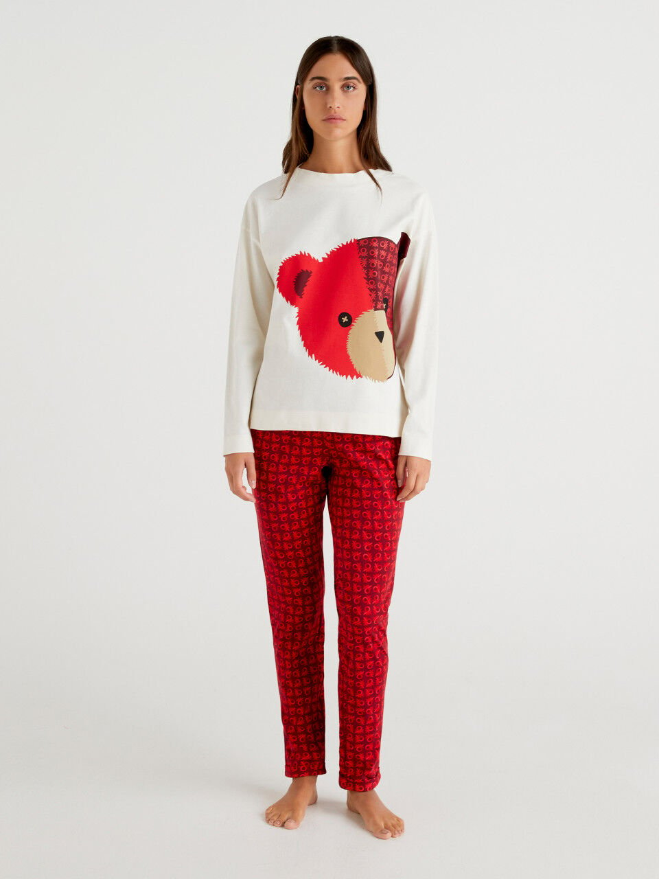 Warm pyjamas with teddy bear print
