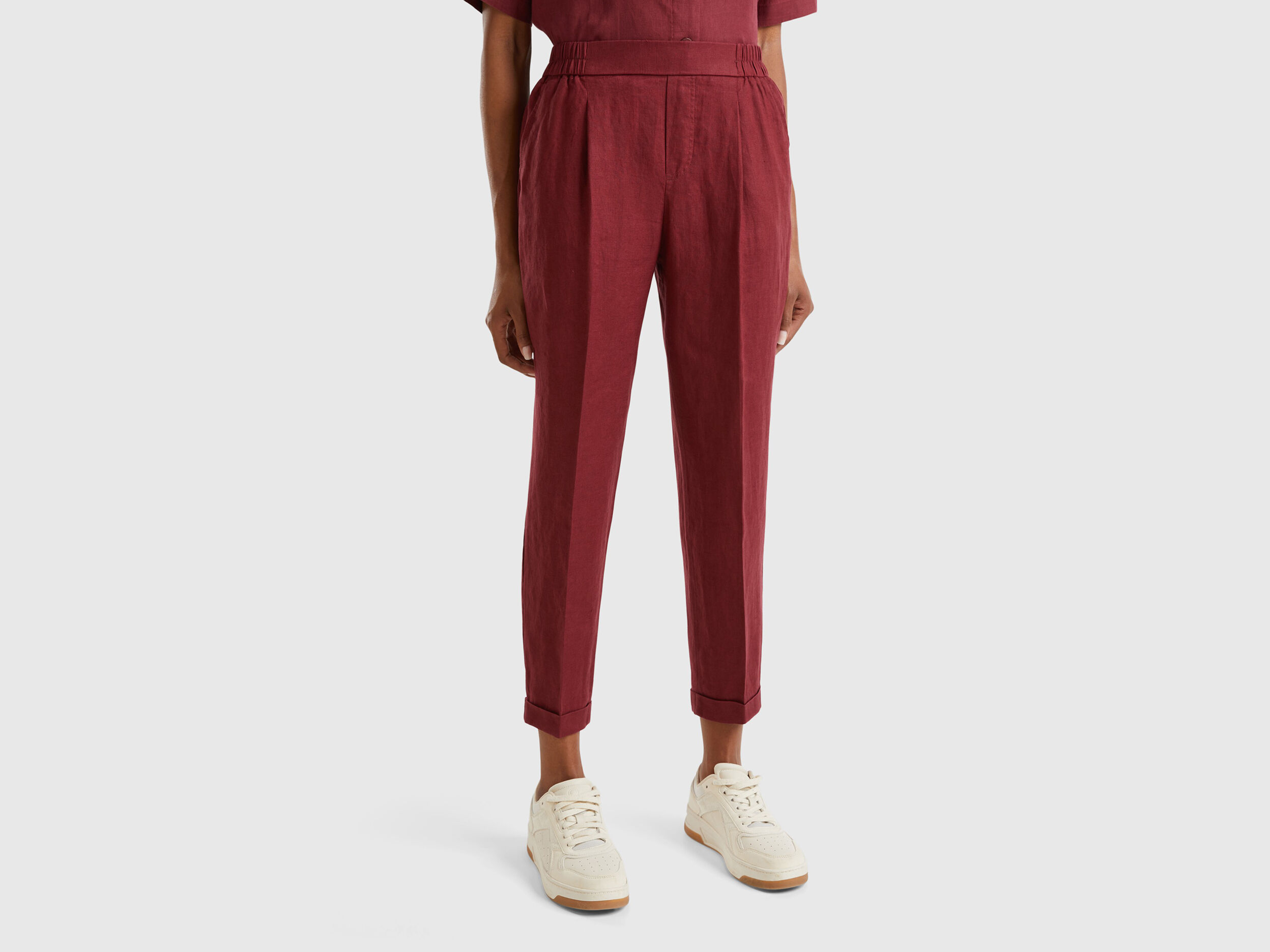 Regular fit pure linen trousers - Burgundy | Benetton