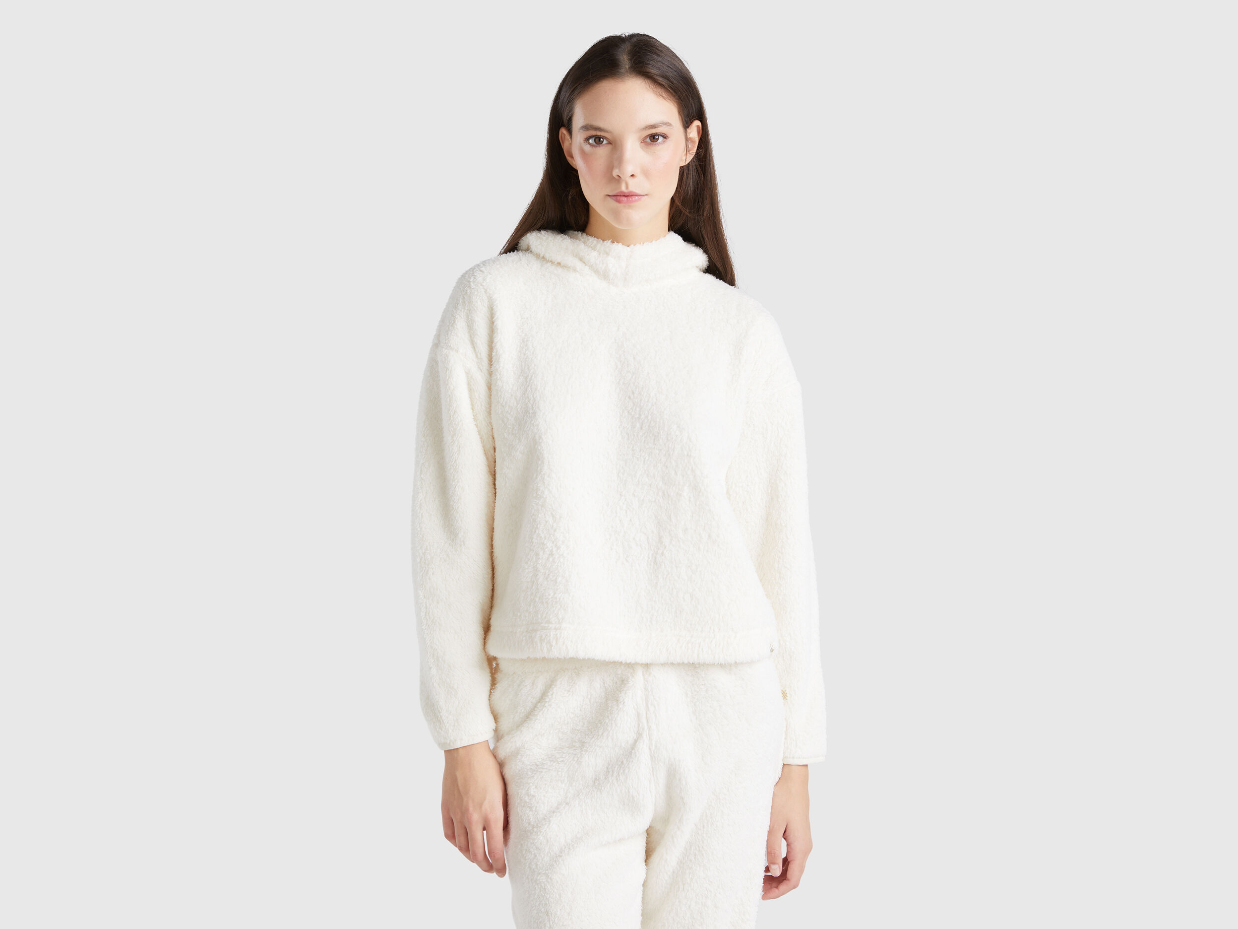 White hooded sweater women's 2025