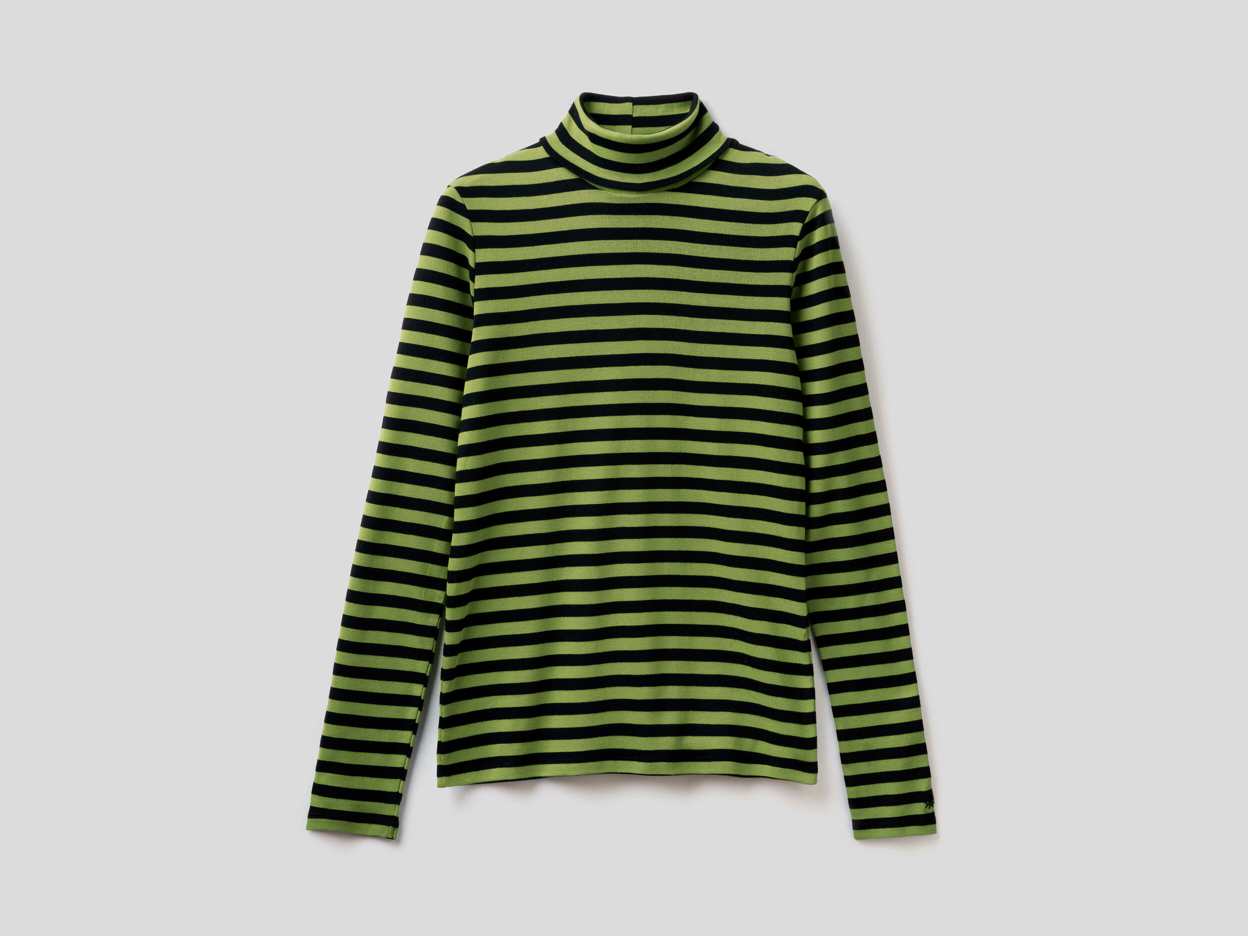 Green striped turtleneck cheap