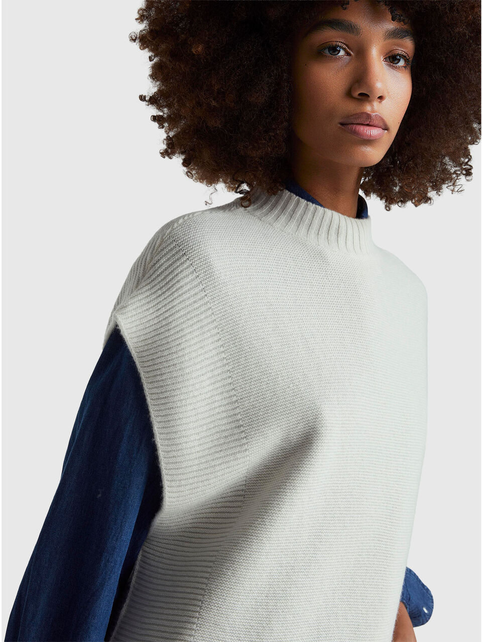 SLEEVELESS SWEATER Women image number null