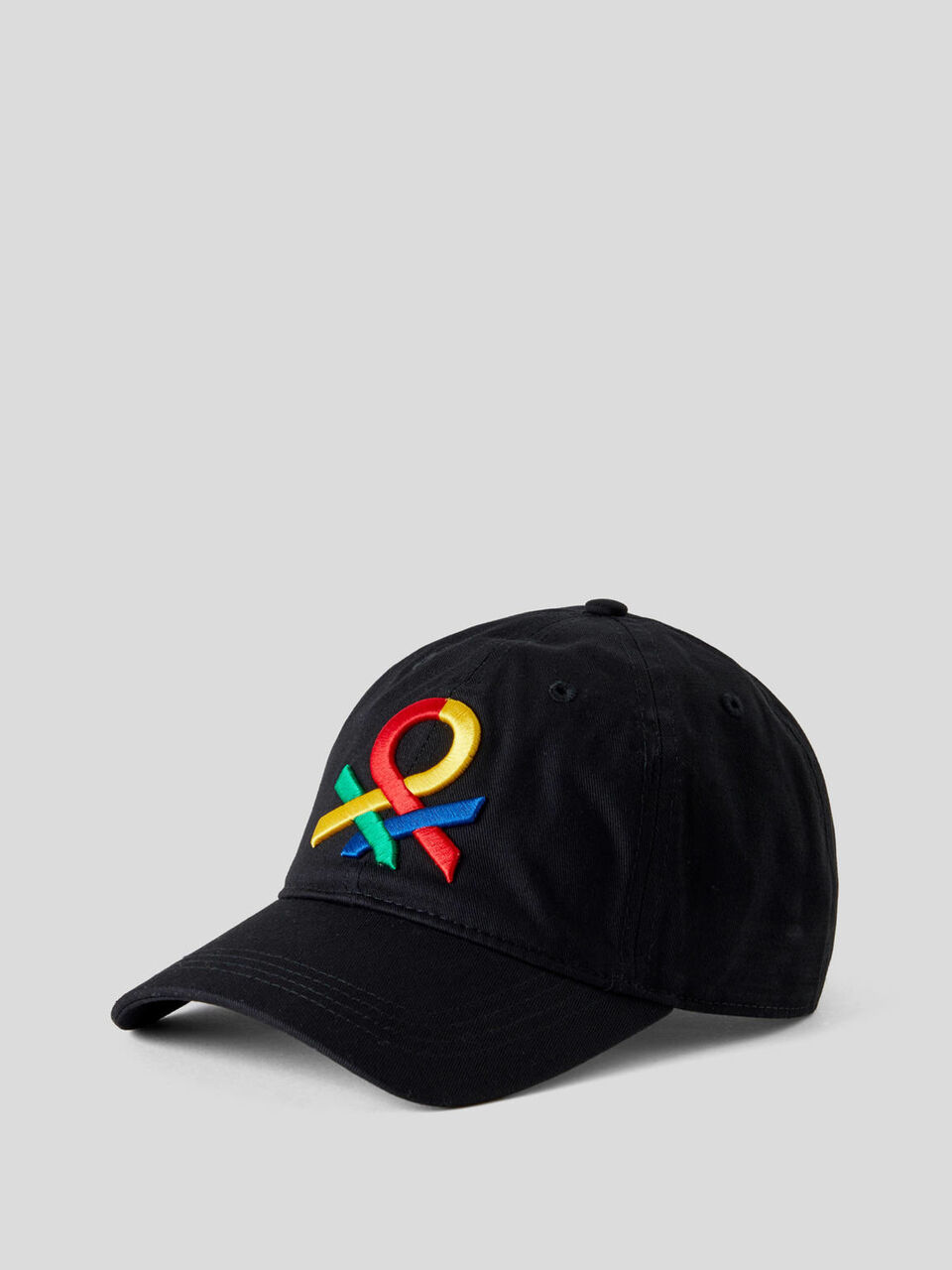 Baseball cap with embroidered logo image number 1