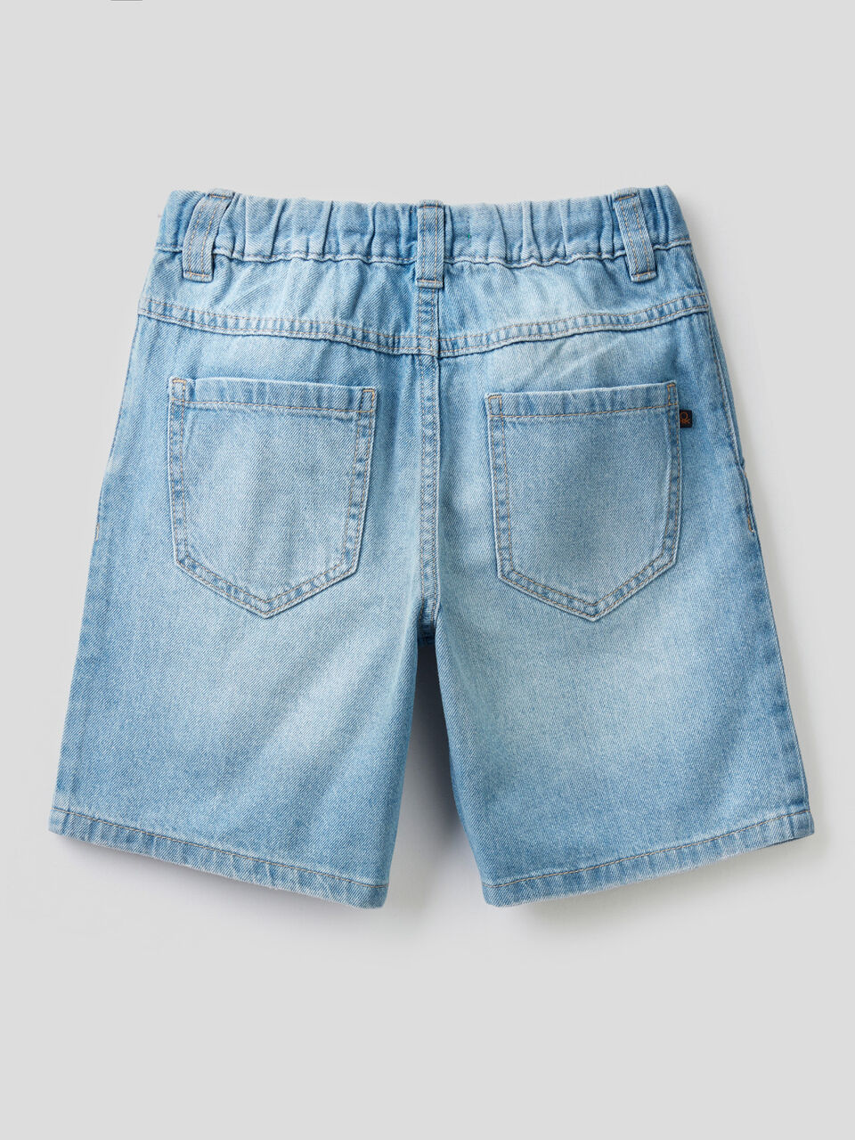 Bermudas vaqueras loose fit image number 2