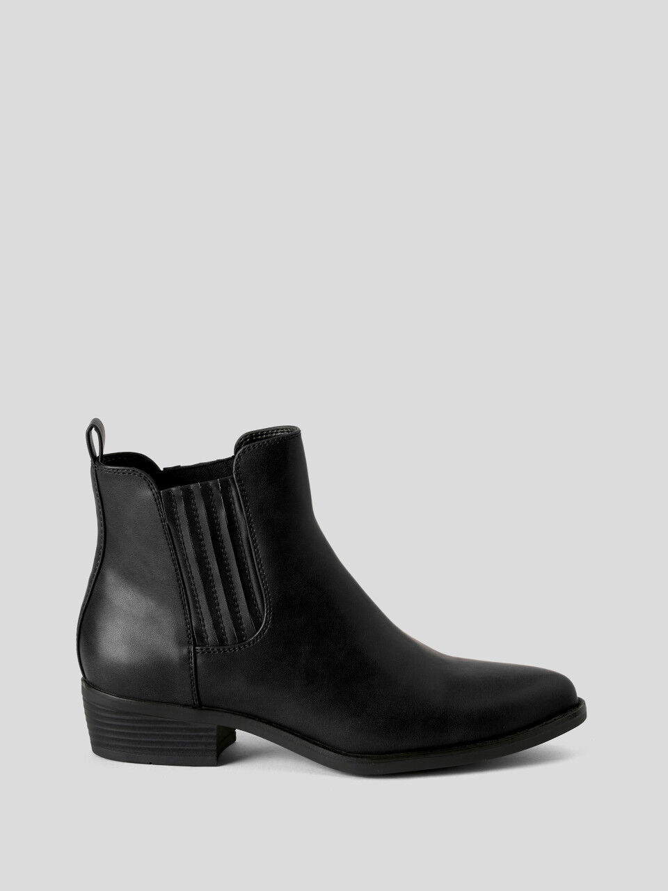 Ucb sales boots online