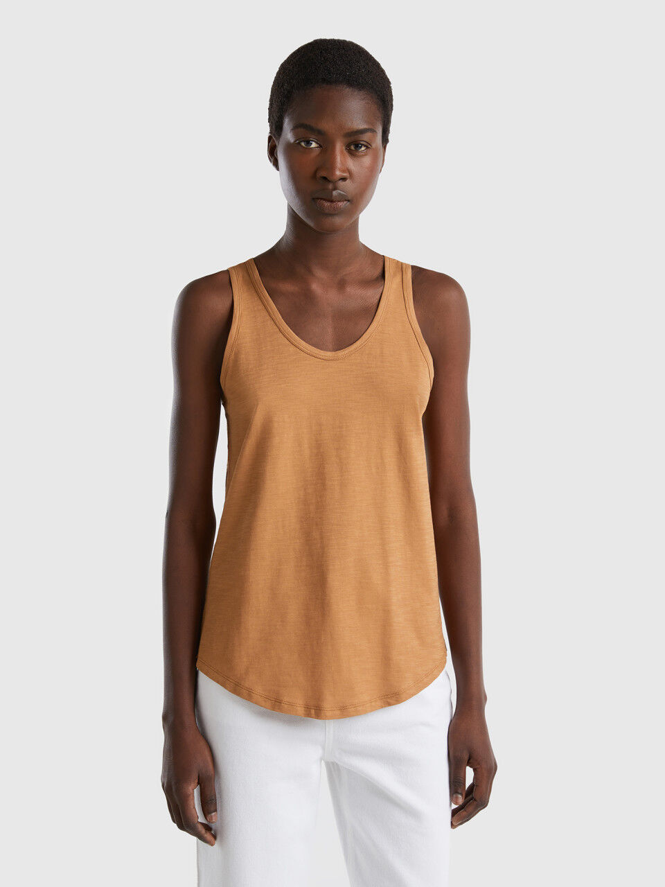 Women's tanks and camisoles store