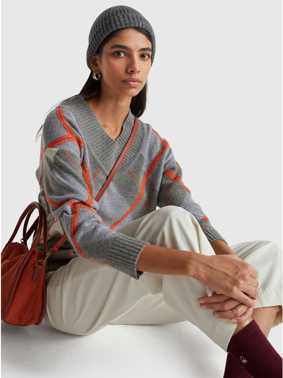 V NECK SWEATER L/S Women image number null