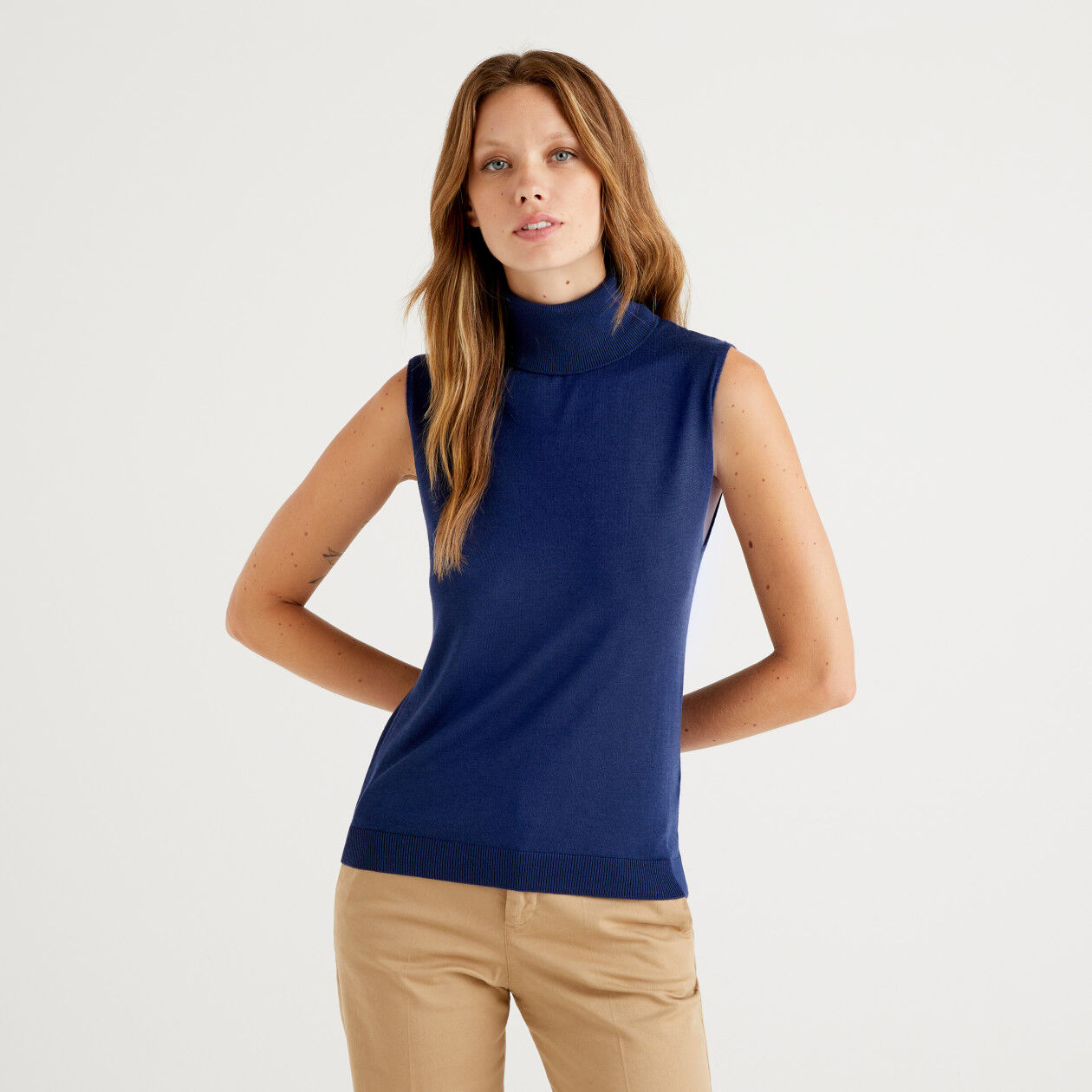 Navy blue sleeveless hotsell turtleneck