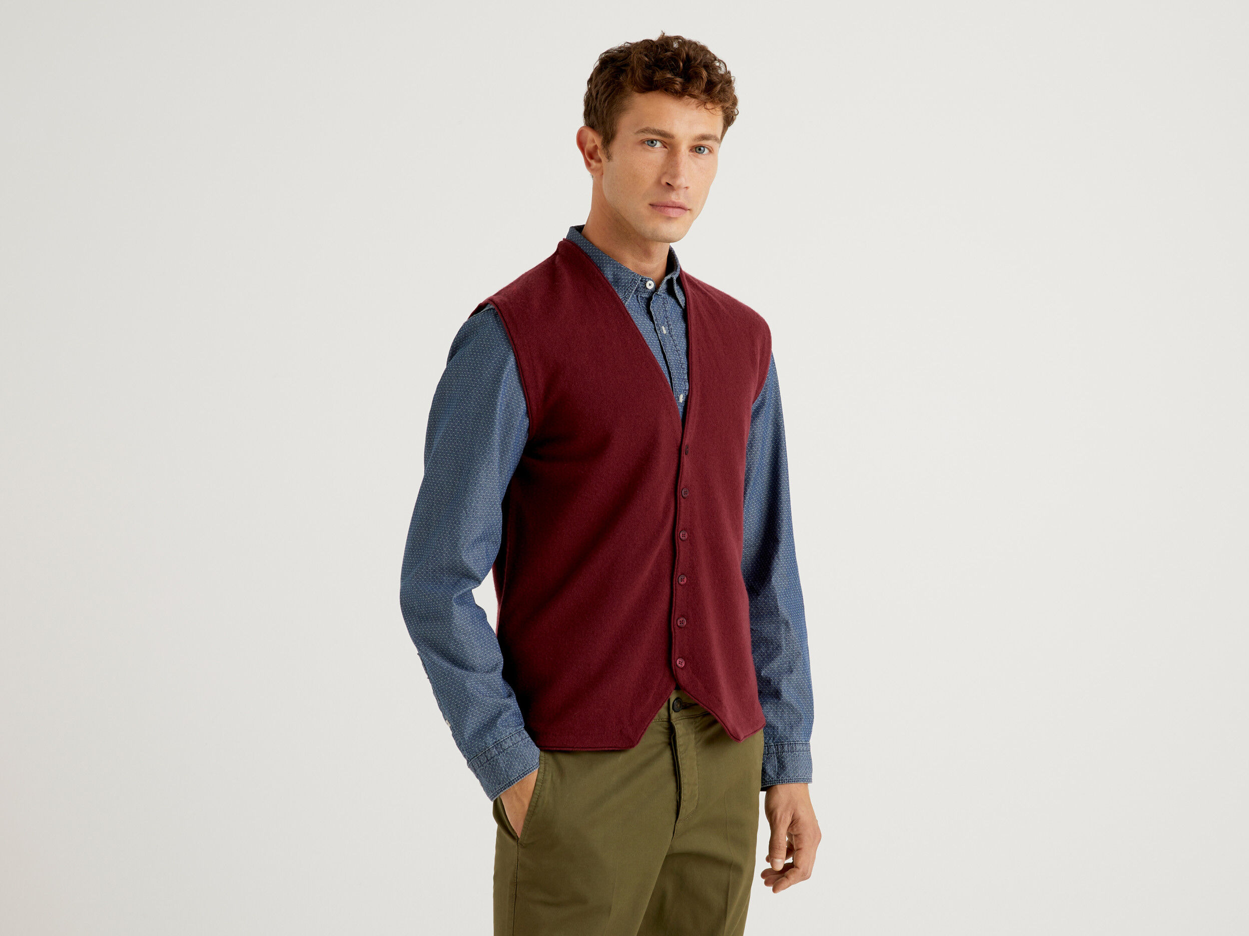Merino wool sweater outlet vest mens