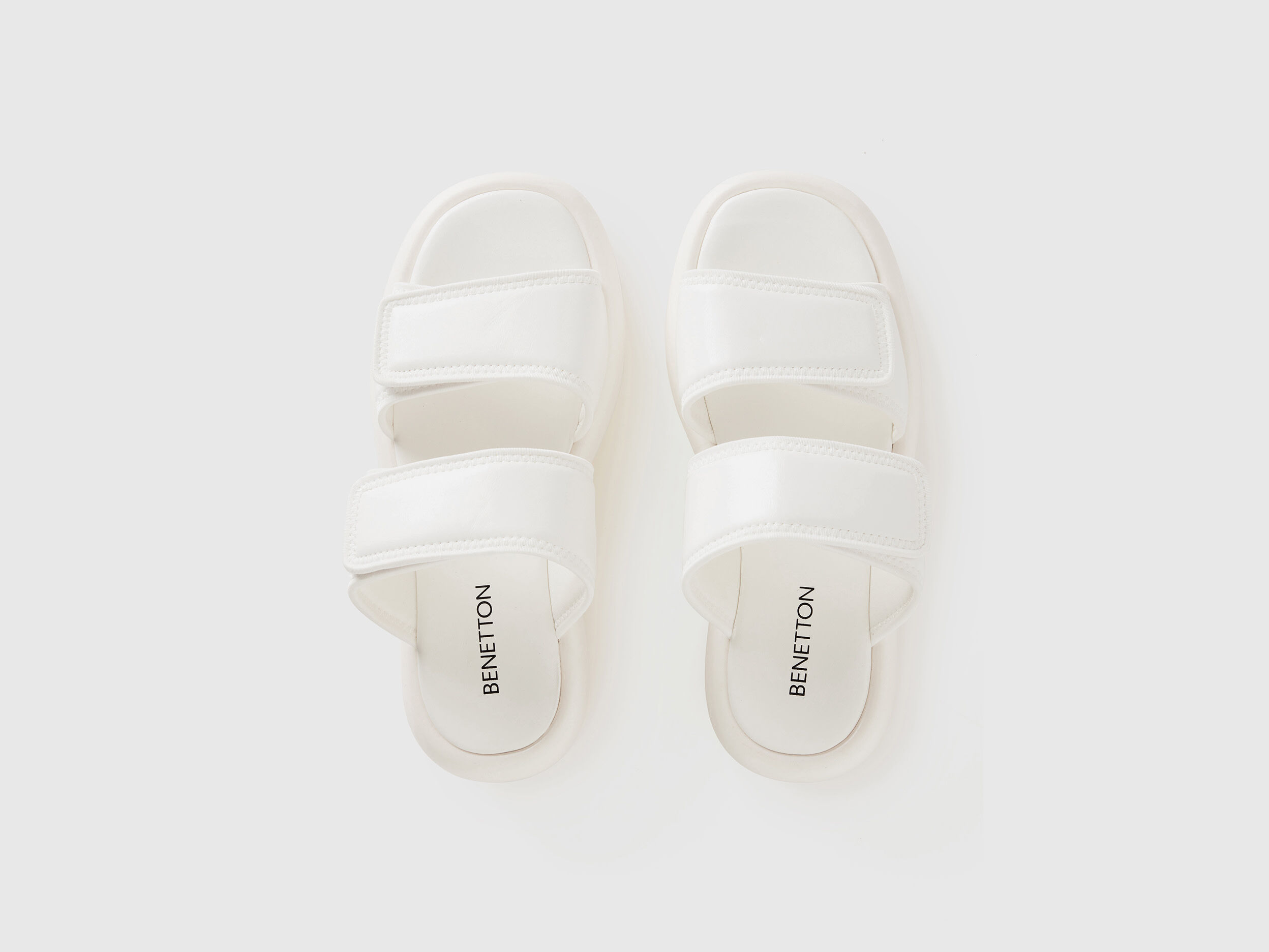 White slippers with double band White Benetton