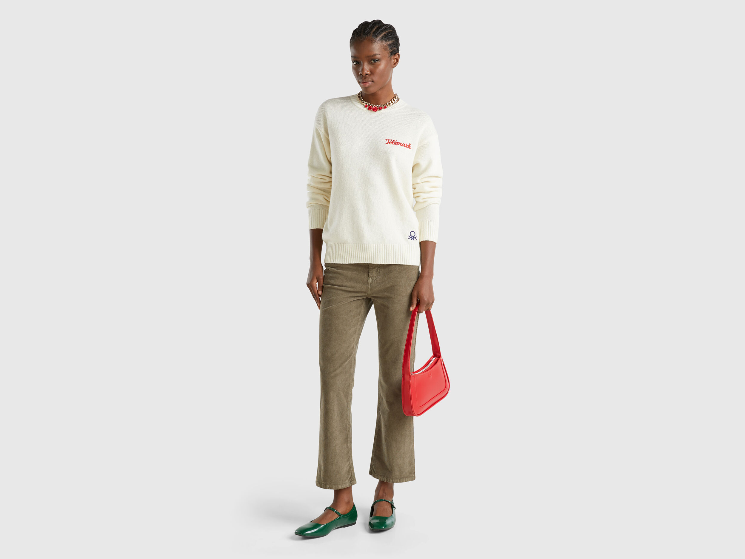 Wool blend sweater with ski graphic - Creamy White | Benetton