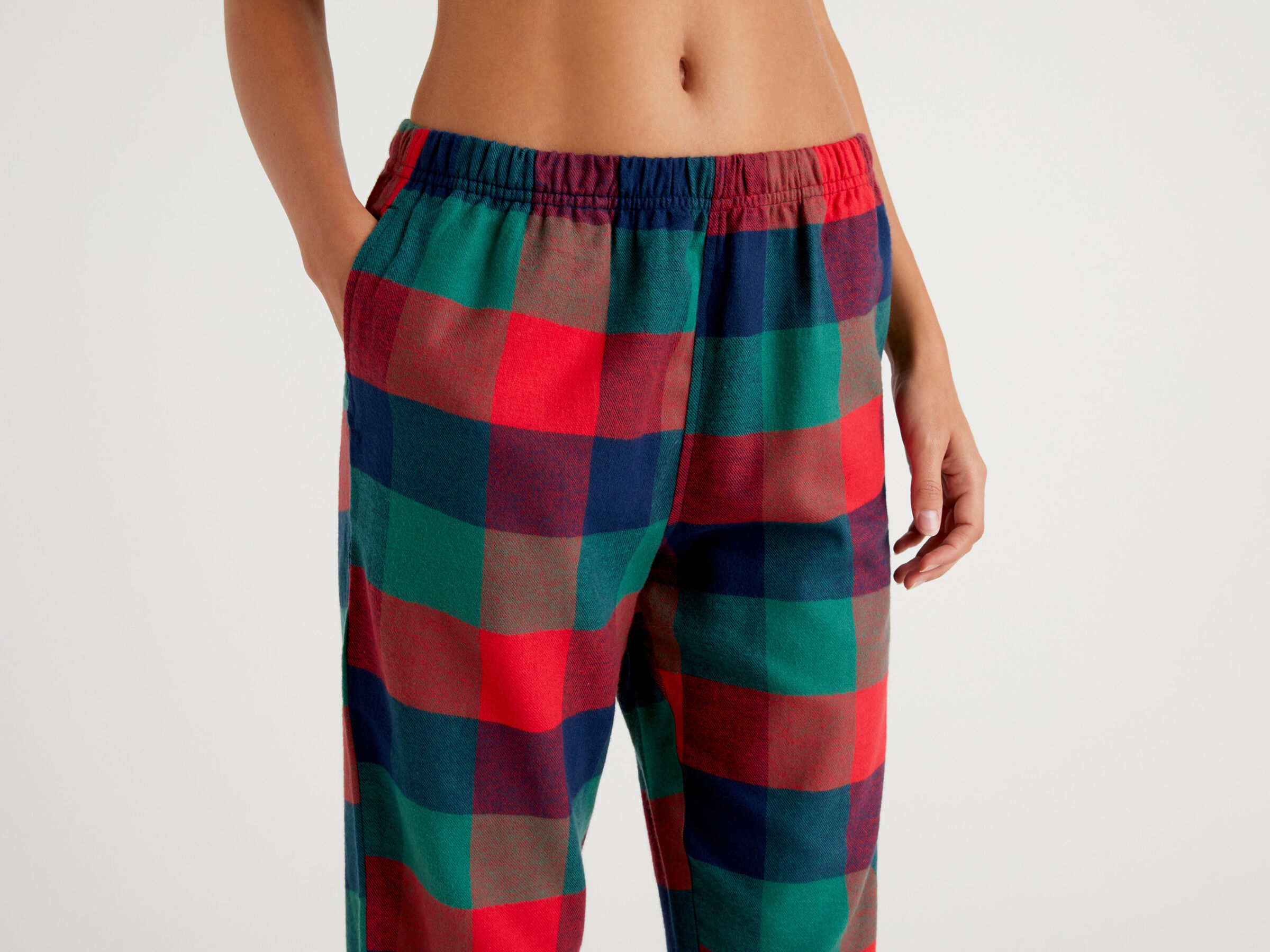 Open check pyjamas in flannel image number 3