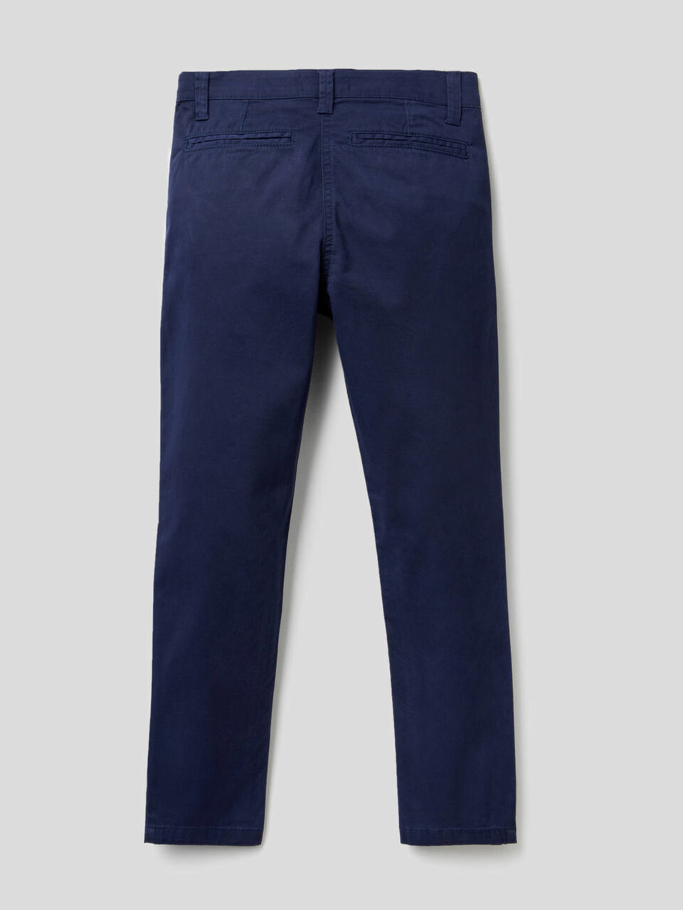 Chinos slim fit de algodón elástico image number 2