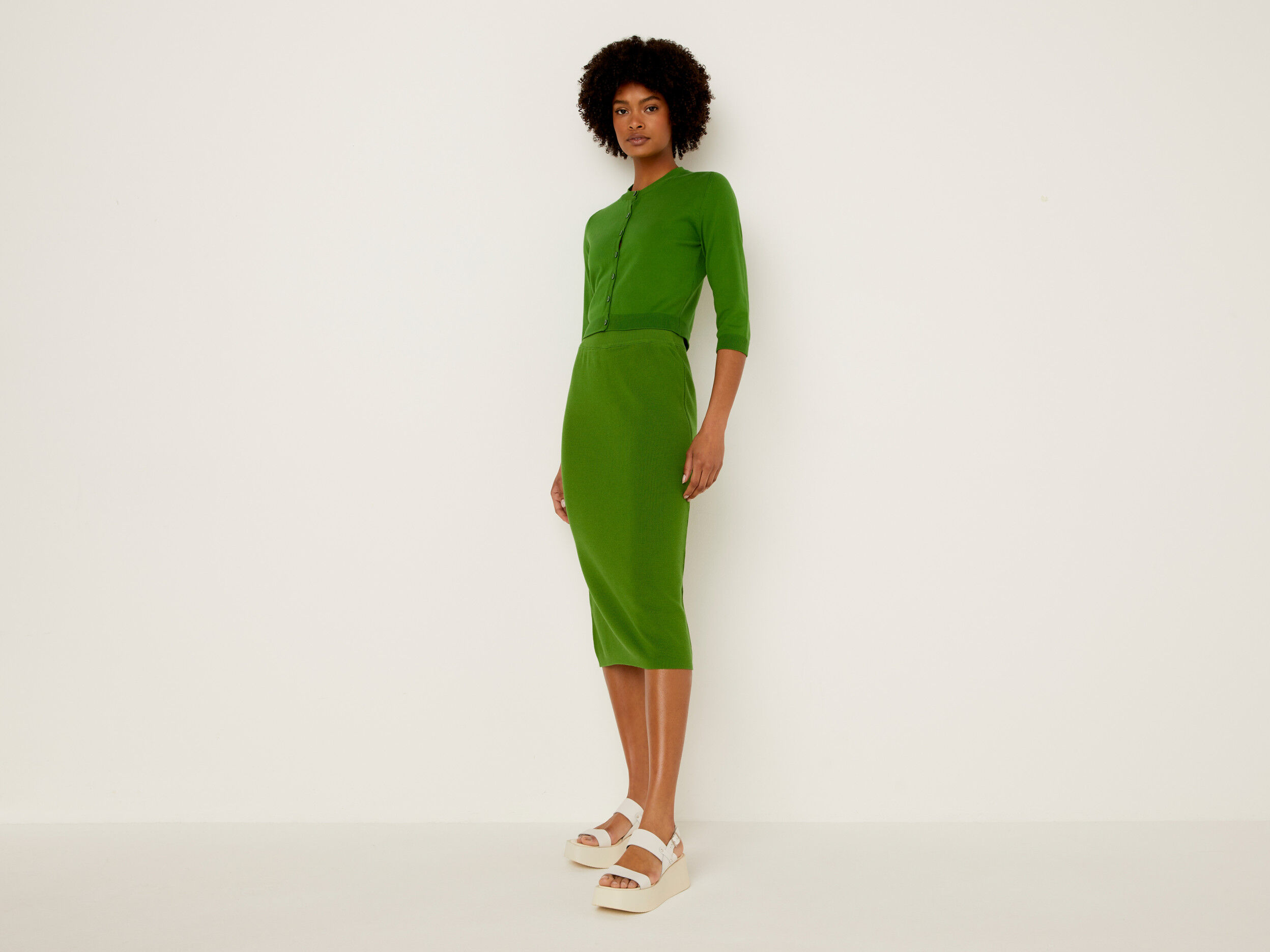 Green pencil midi on sale skirt