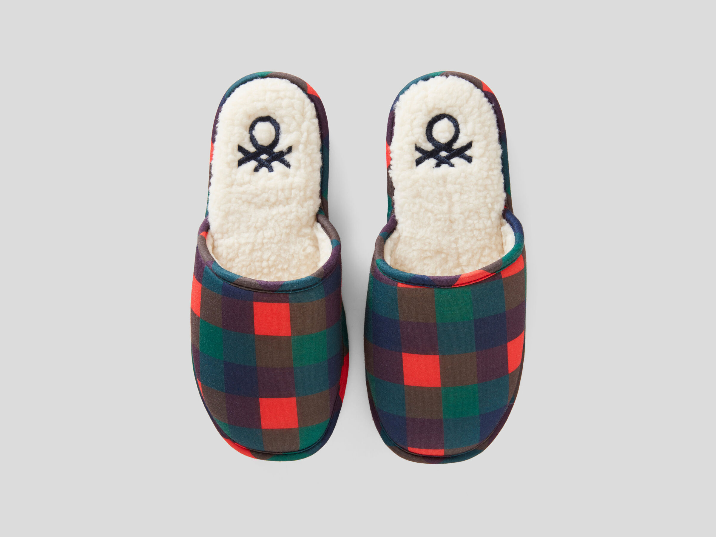 Check slippers image number 4