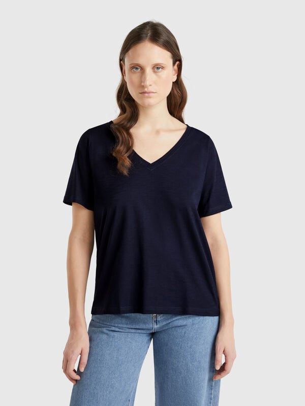 Camiseta de algodón flameado con escote de pico Mujer