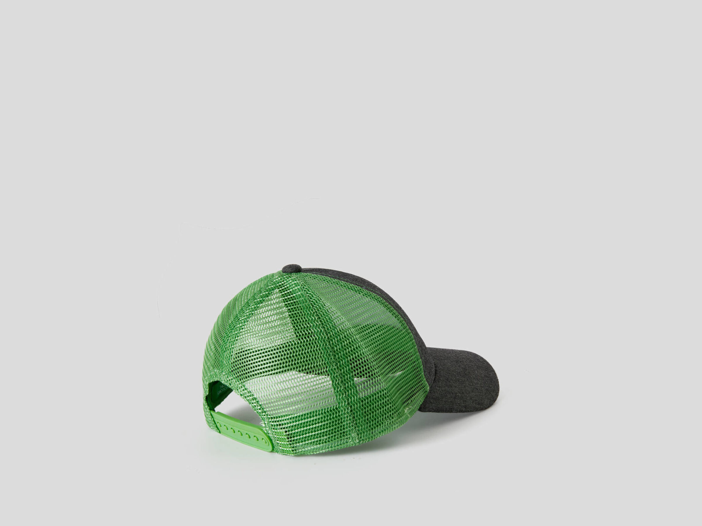 Baseball cap image number null