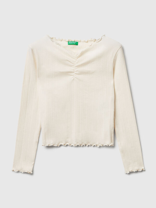 Camiseta con bordes ondulados Niña