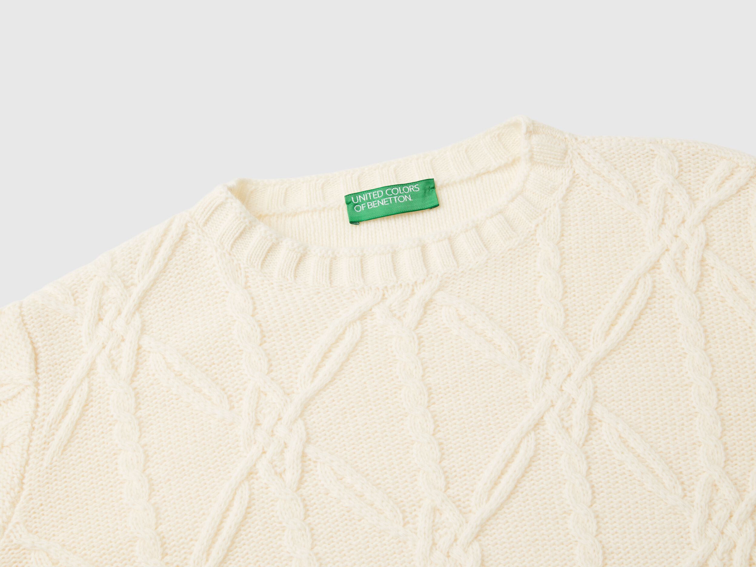 Cropped sweater with cable knit and perforations - Creamy