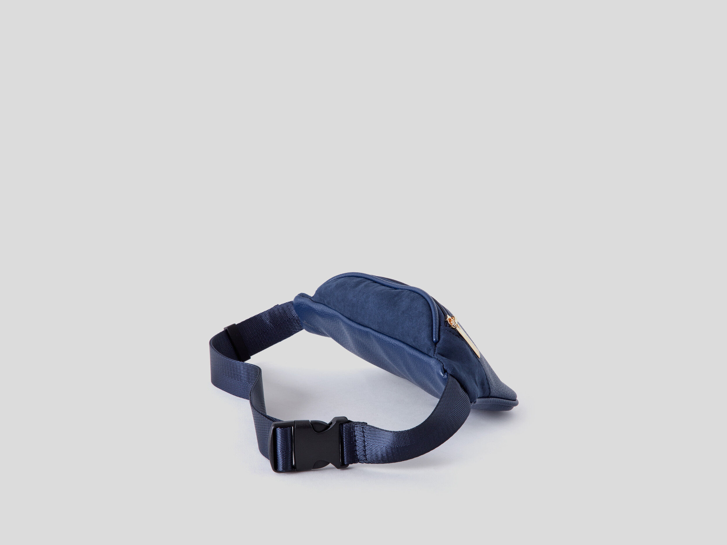 Benetton belt hotsell bag