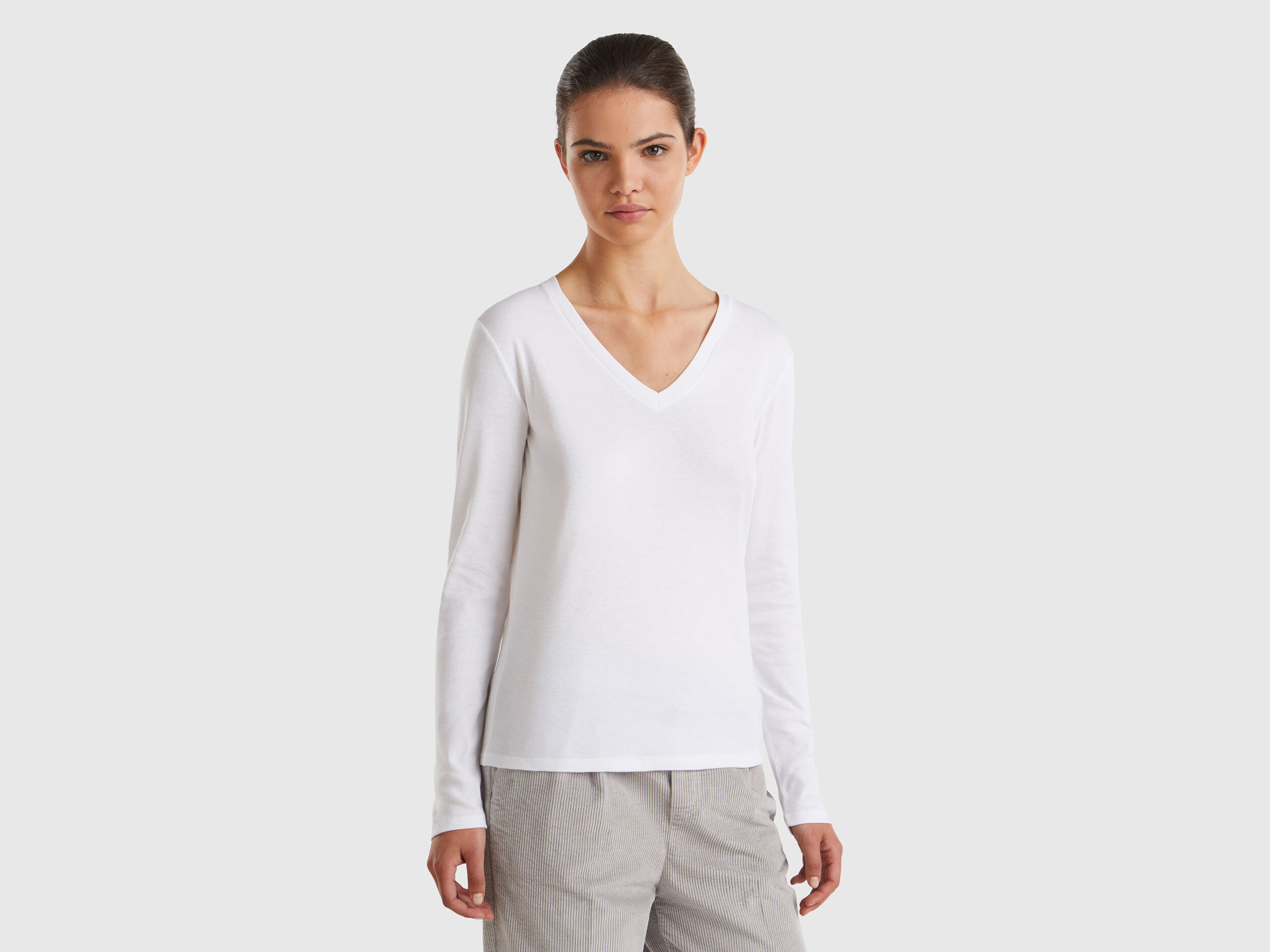 Long sleeve t shirt with V neck White Benetton