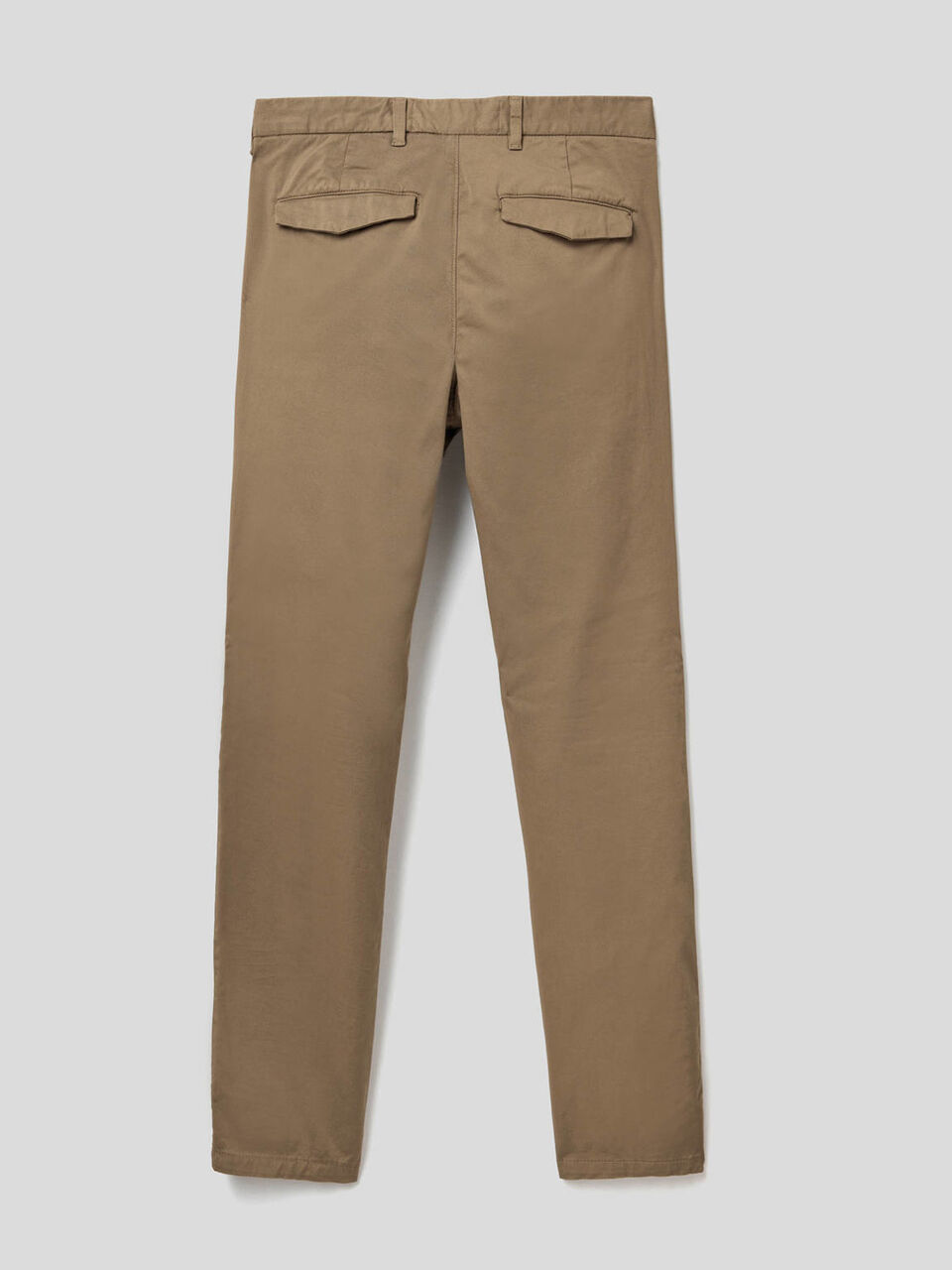 Pantalones chinos ceñidos de algodón image number 2