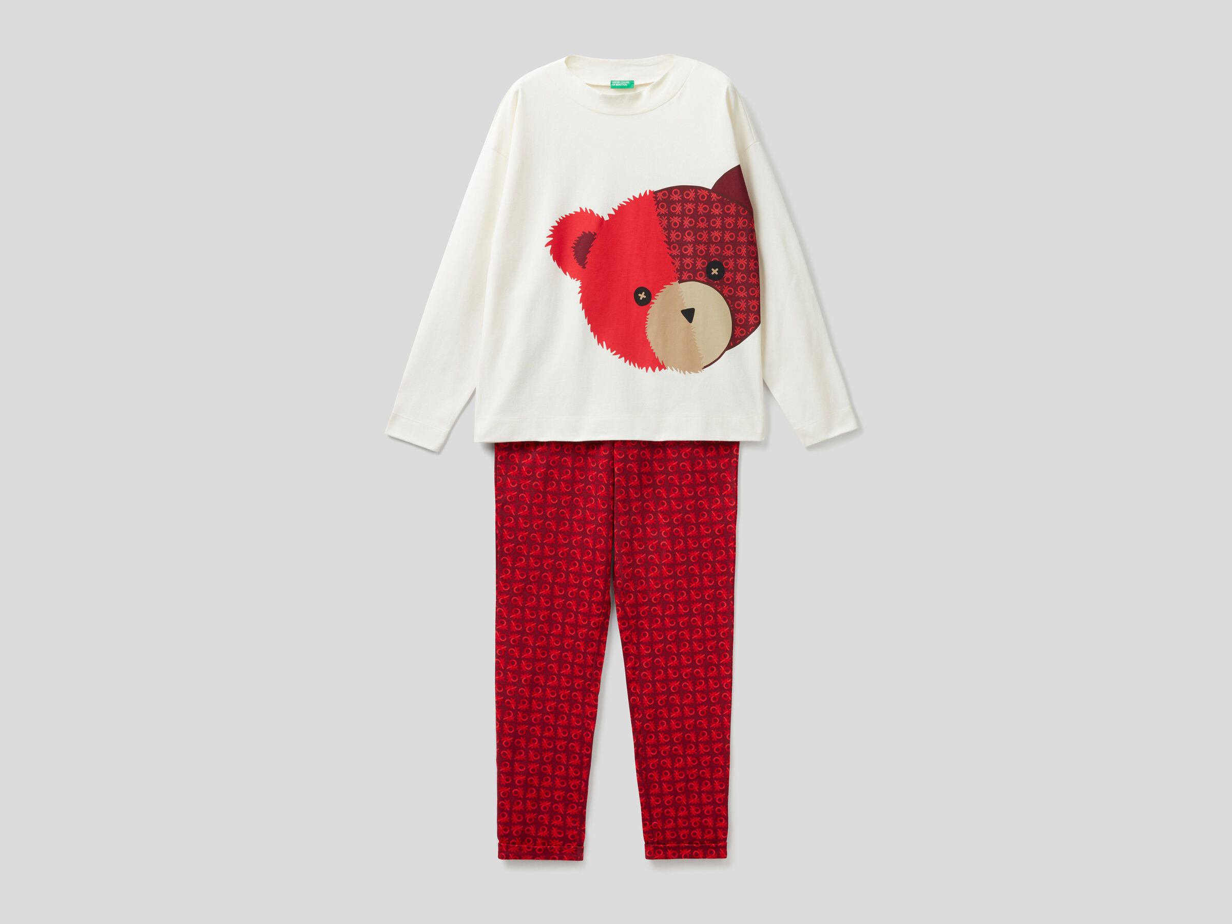 Warm pyjamas with teddy bear print image number 4