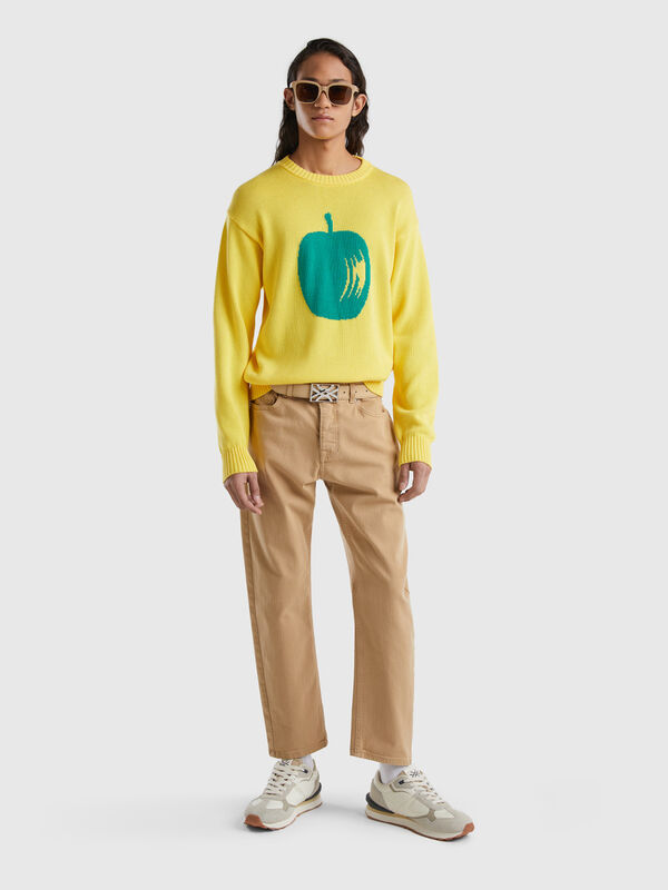 Yellow sweater with apple inlay Men