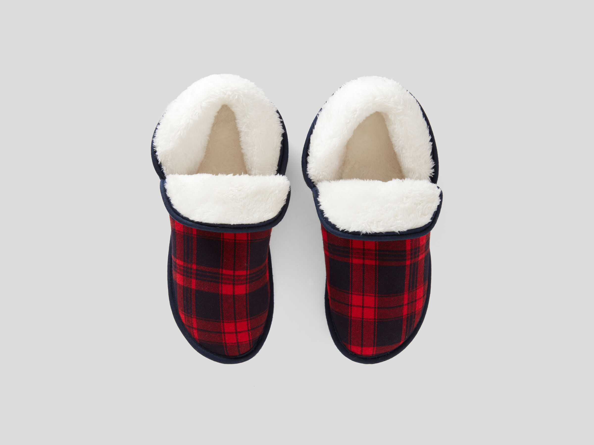 Closed tartan slippers image number 4