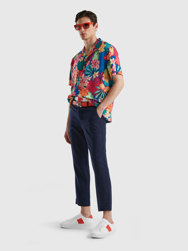 Flowy shirt with floral print Men