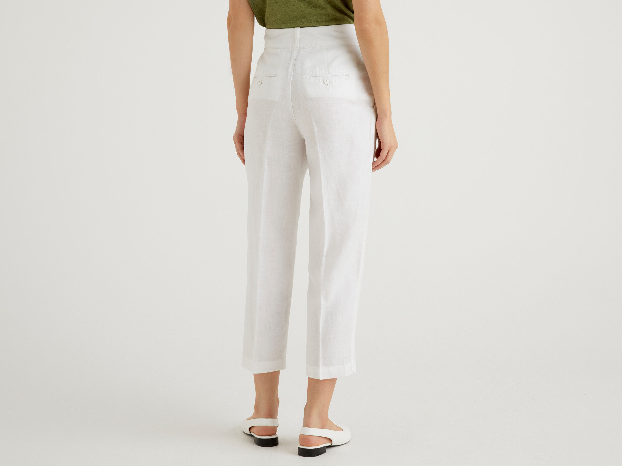 Susan Graver PURE Linen Petite Pull-On Embroidered Hem Crop Pants - QVC.com