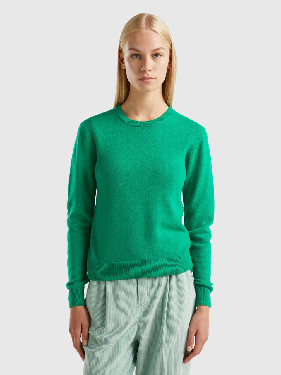 Green crew hotsell neck sweater women's