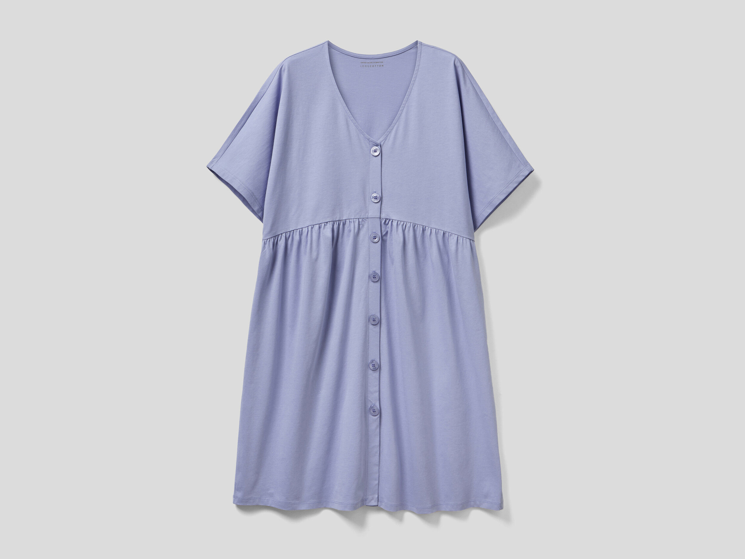 Camisones con 2025 botones